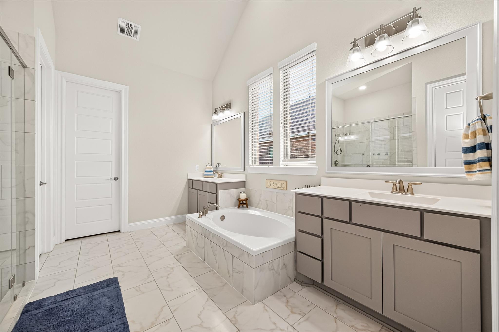 20227 Aspenwilde Drive Property Photo 18