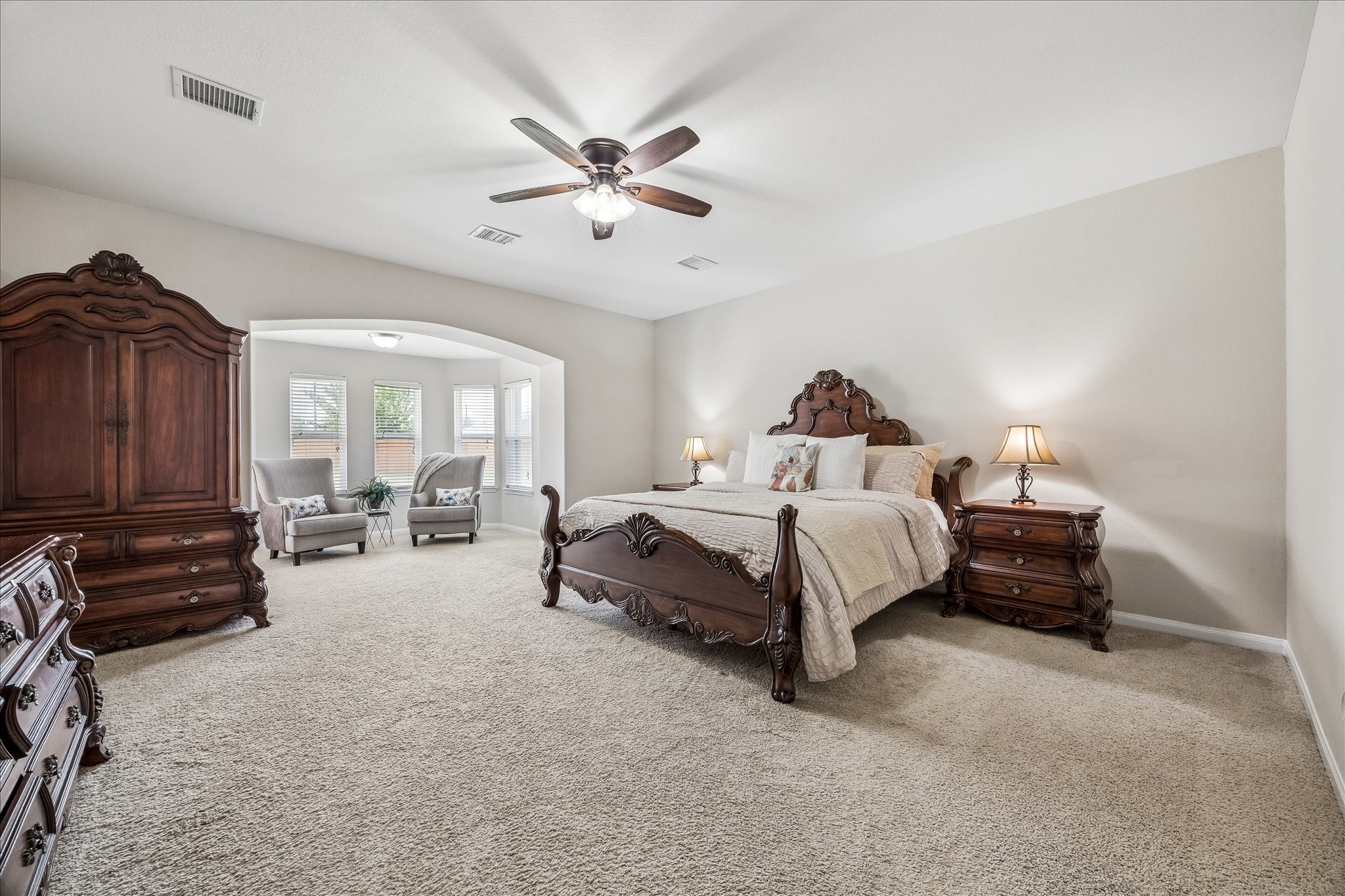 2207 Hannah Creek Court Property Photo 13