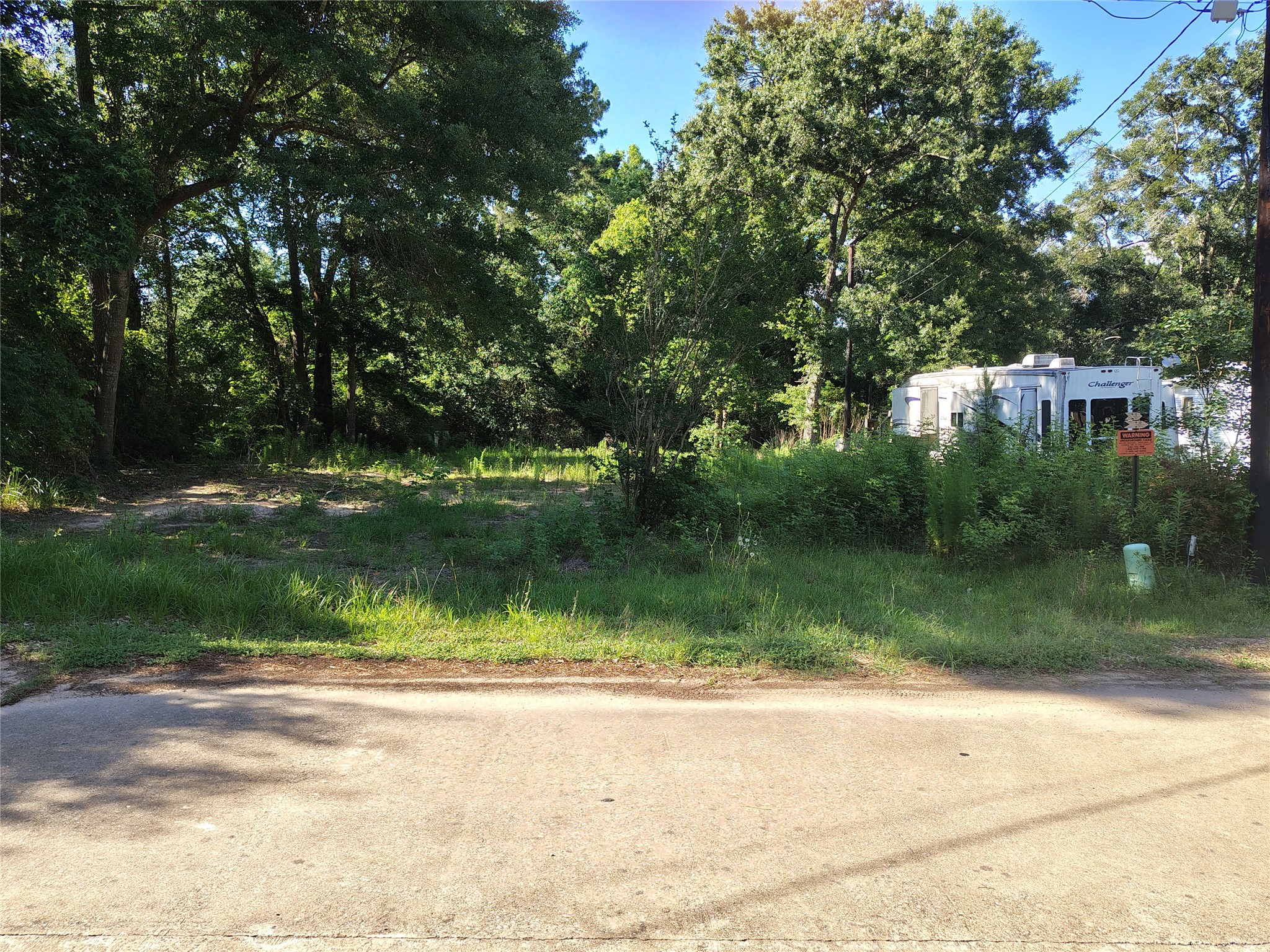 305 Angel Street Property Photo 5