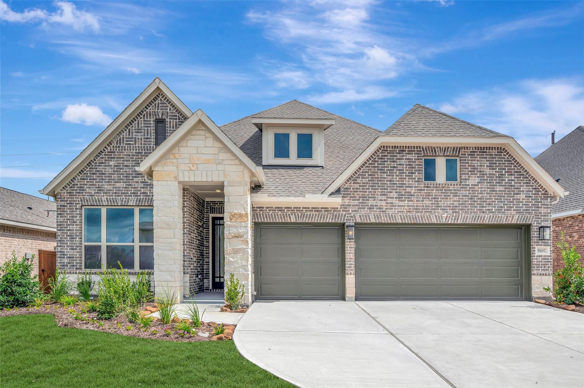 9107 Clear Water Trail, Manvel TX 77578 Property Photo 1