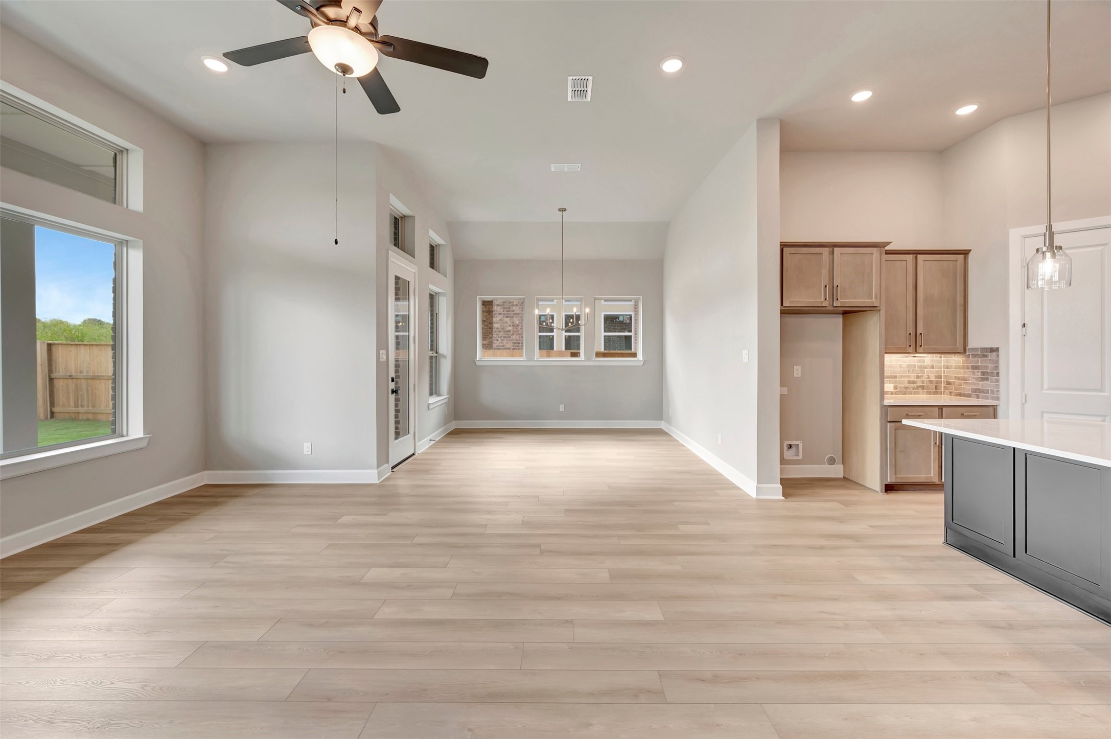 9107 Clear Water Trail Property Photo 35