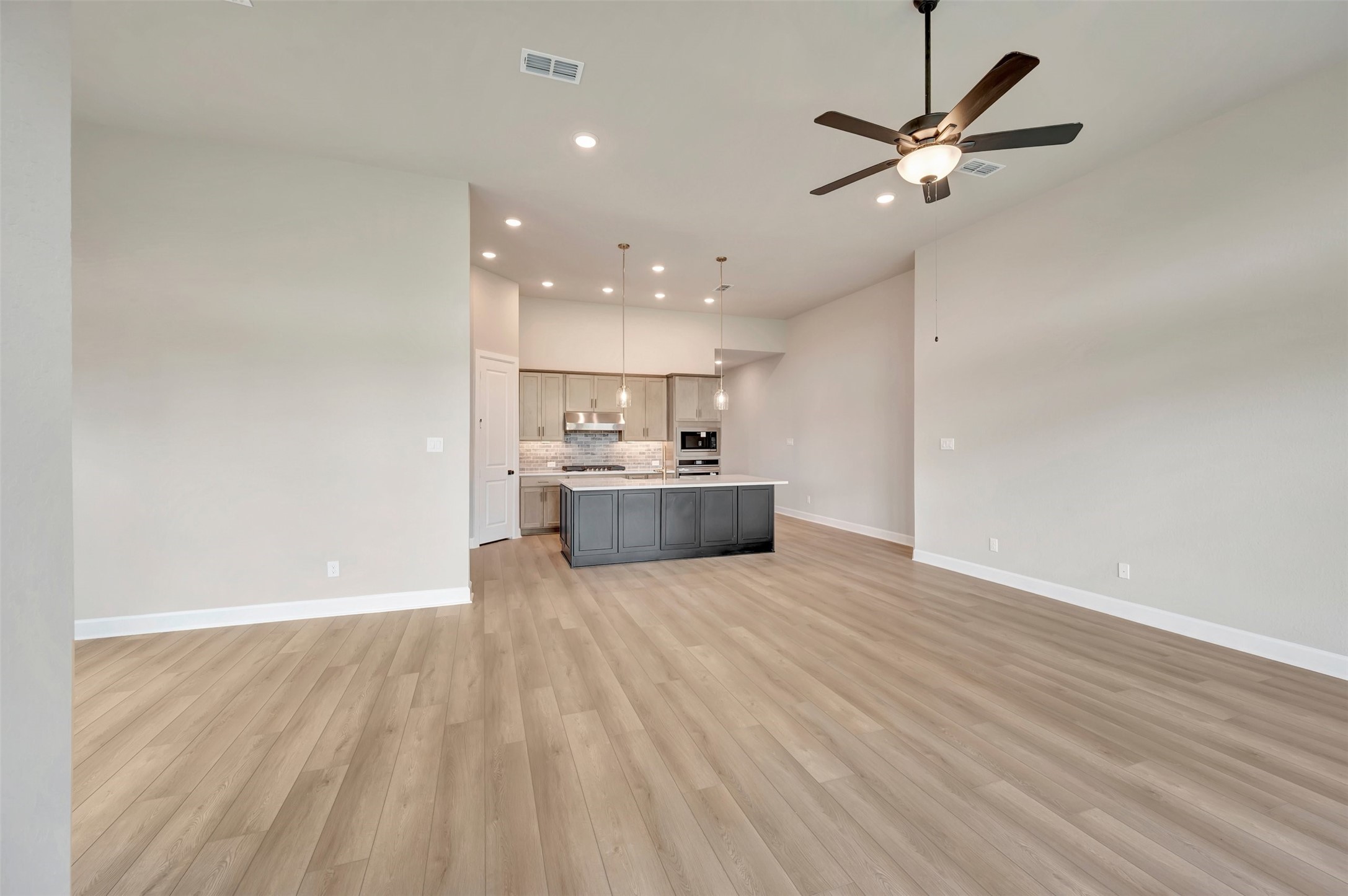 9107 Clear Water Trail Property Photo 38