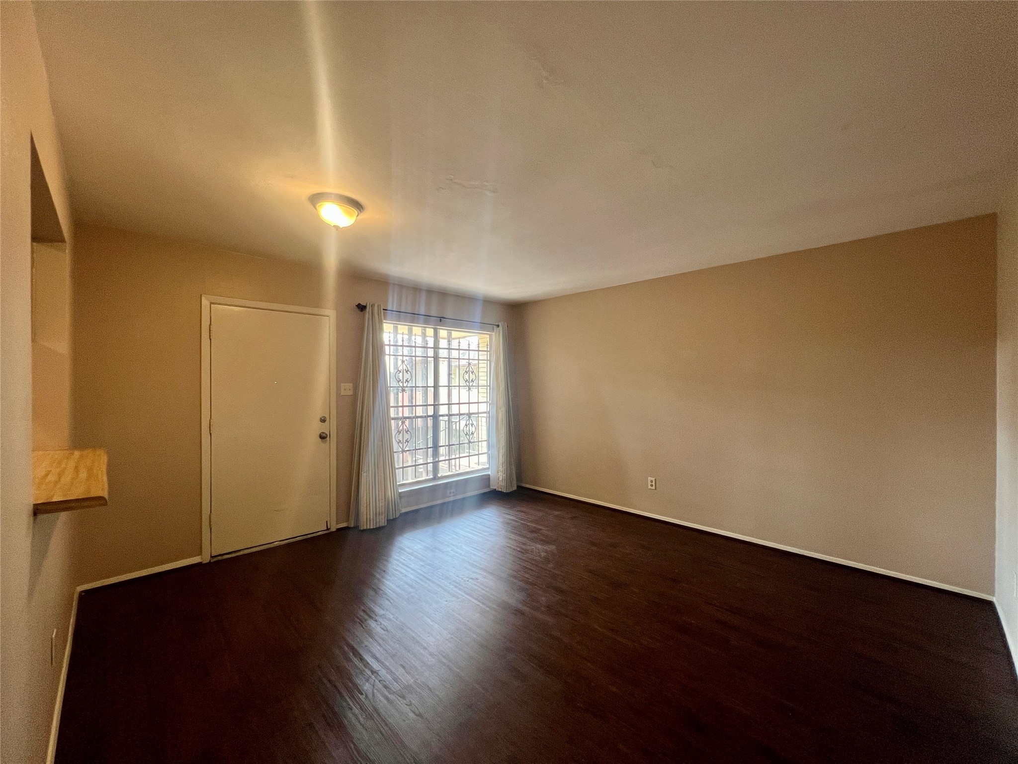 7714 Renwick Drive K107 Property Photo 4