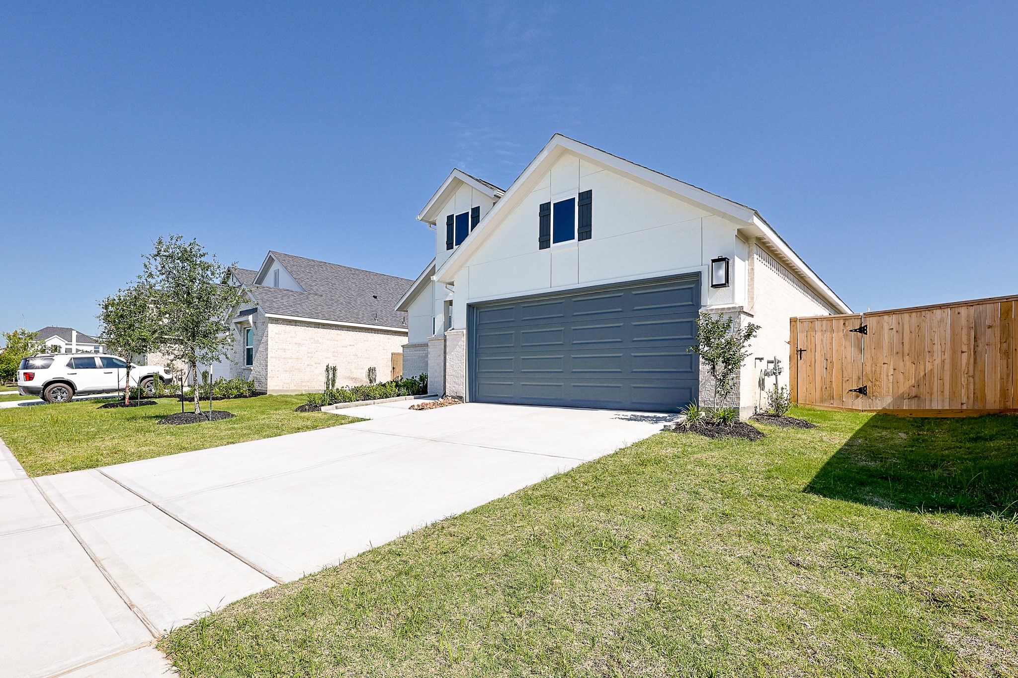 21510 Banpo Bend Drive Property Photo 2