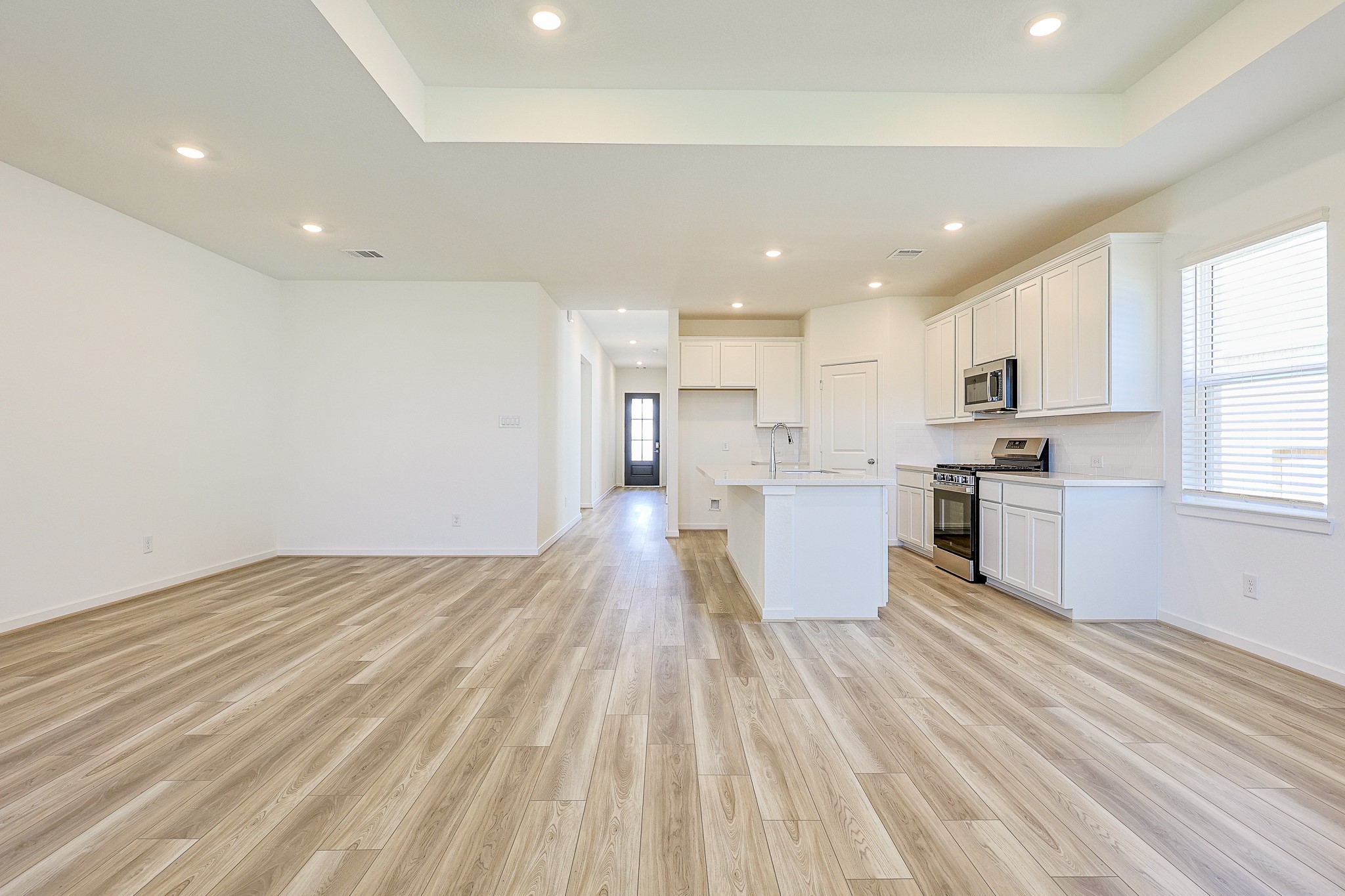 21510 Banpo Bend Drive Property Photo 12