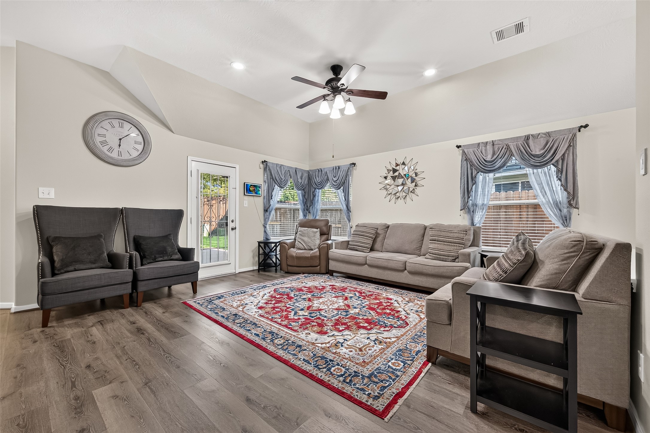 20519 Copper Cave Lane Property Photo 18