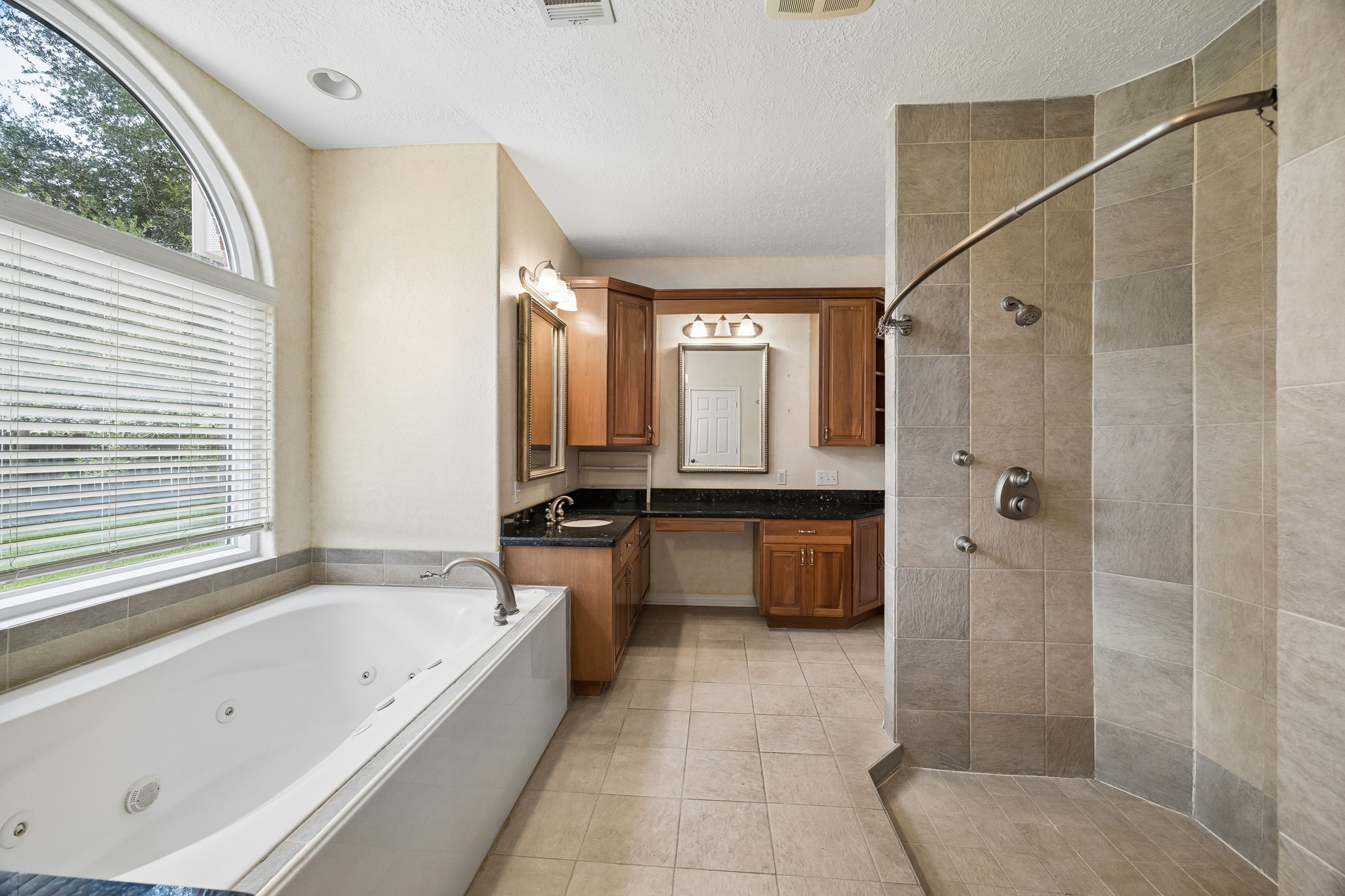 319 Mariachi Street Property Photo 18