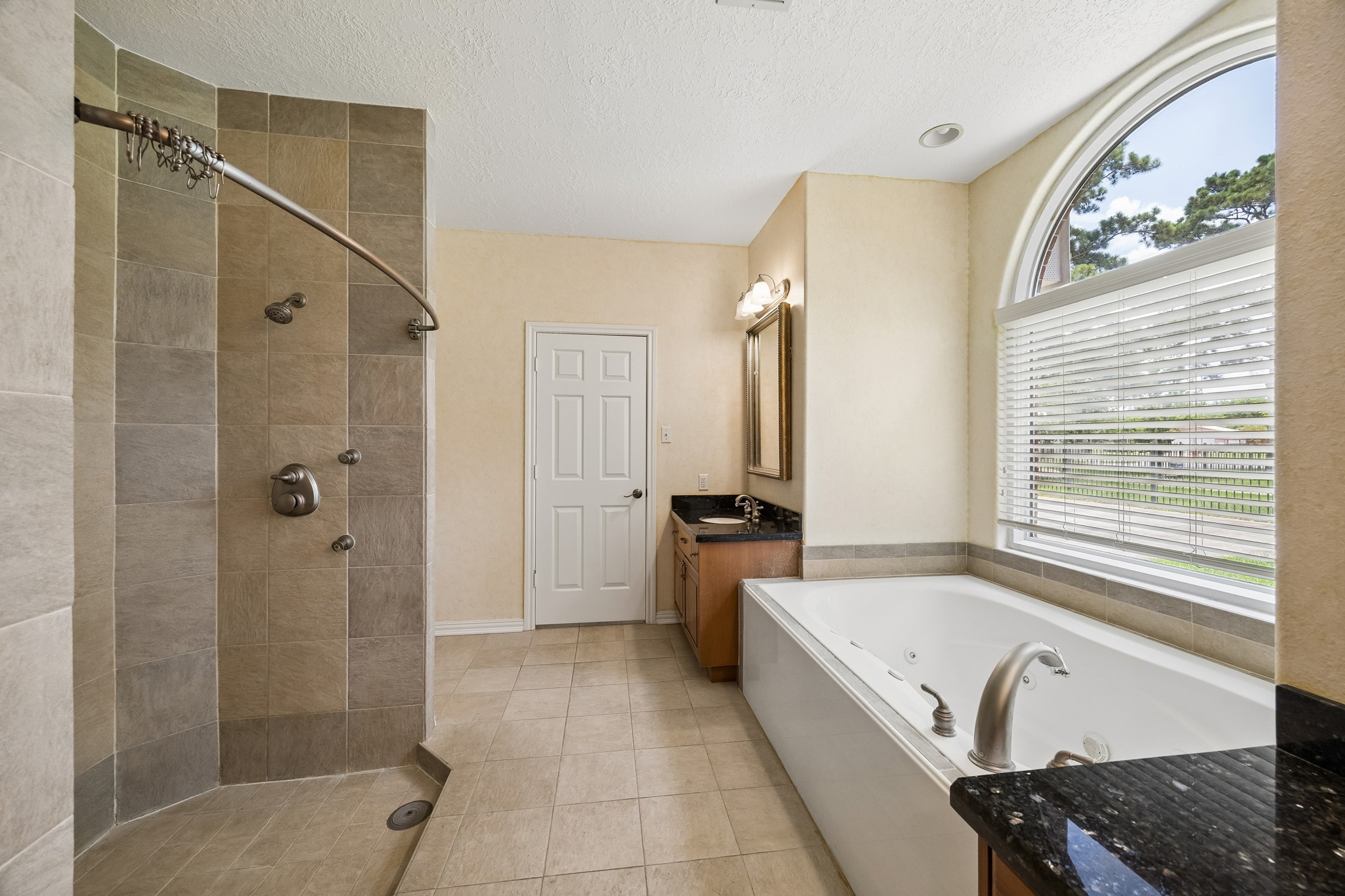 319 Mariachi Street Property Photo 19