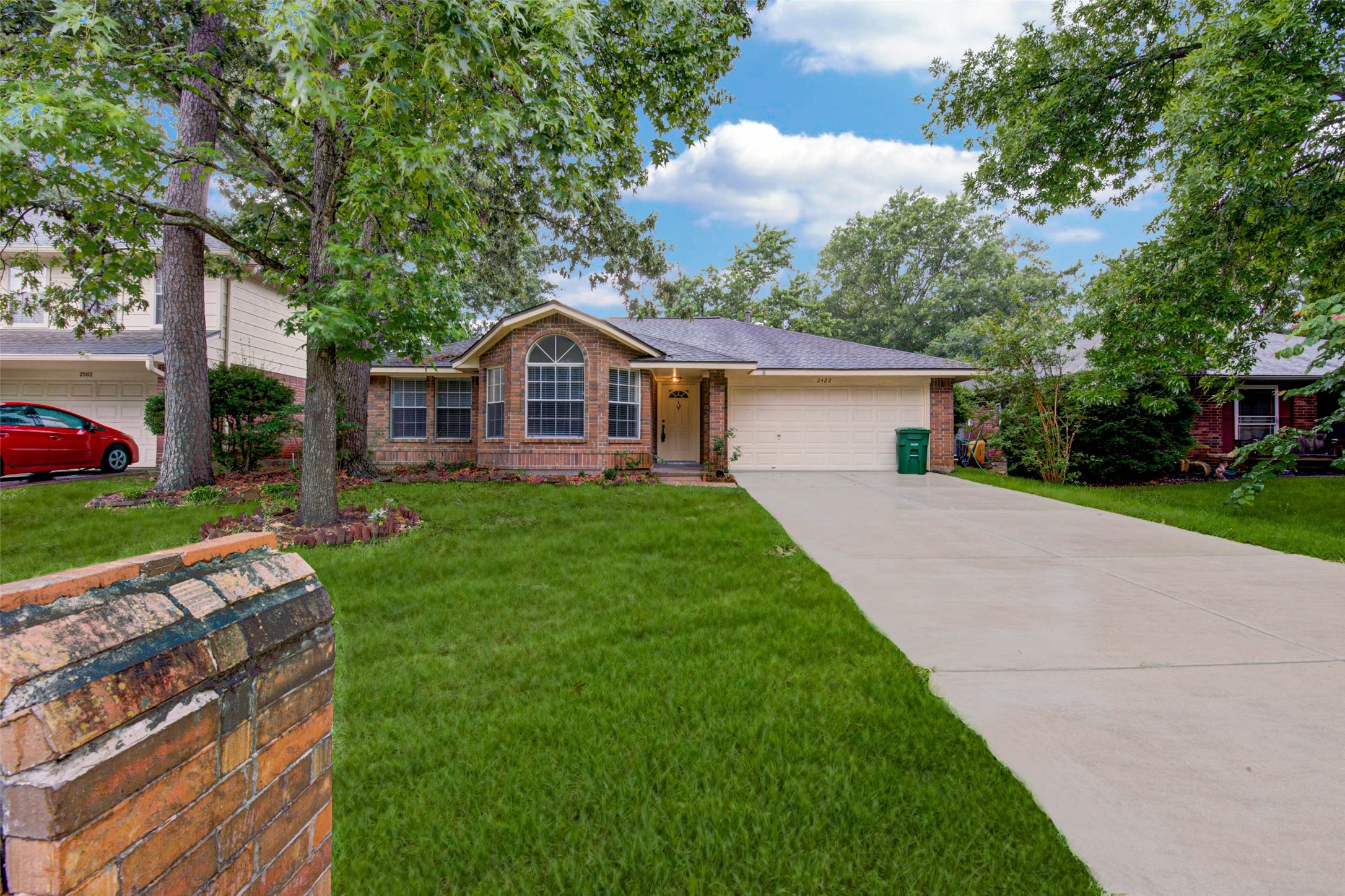 2422 Pine Cone Drive Property Photo 2