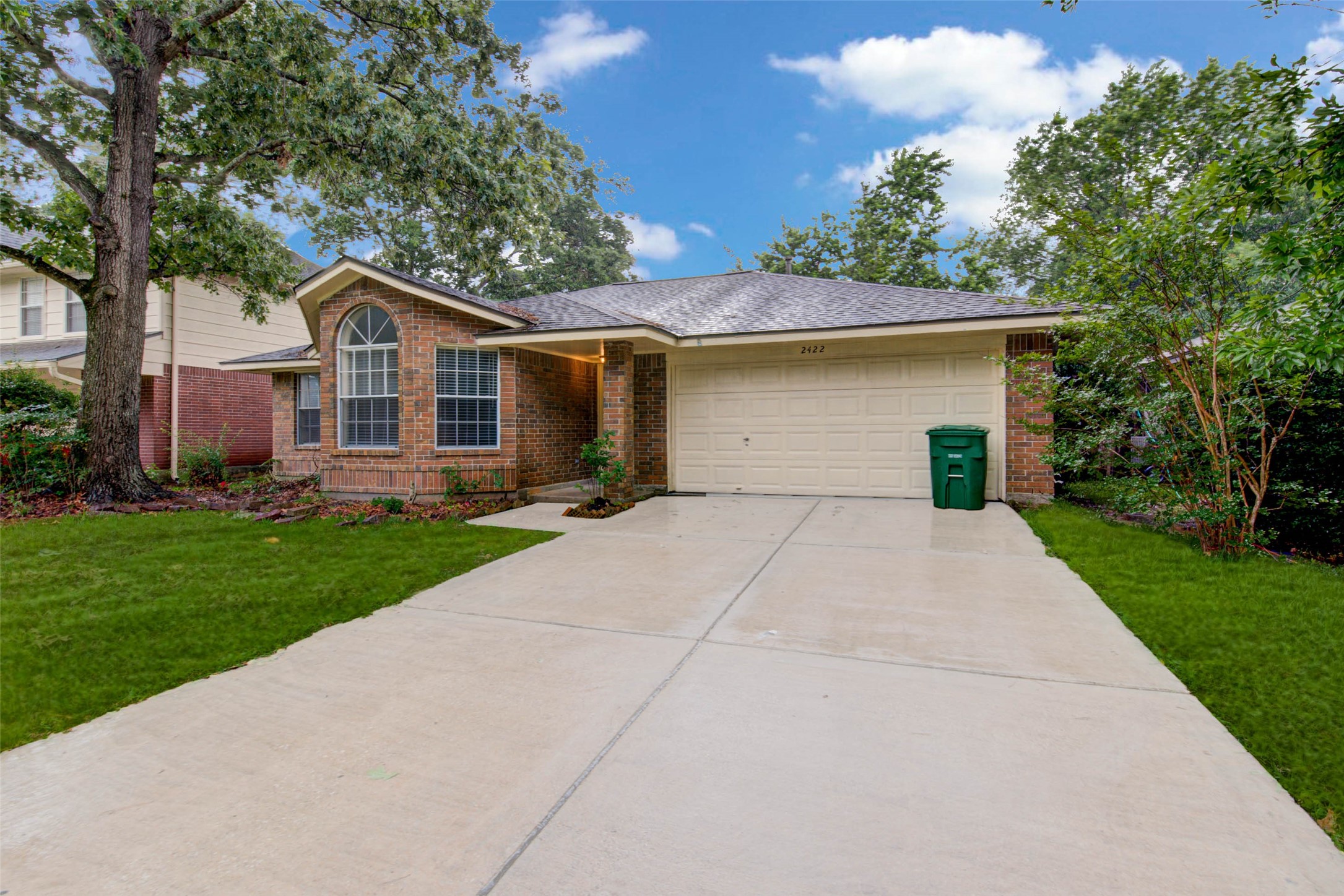 2422 Pine Cone Drive Property Photo 4