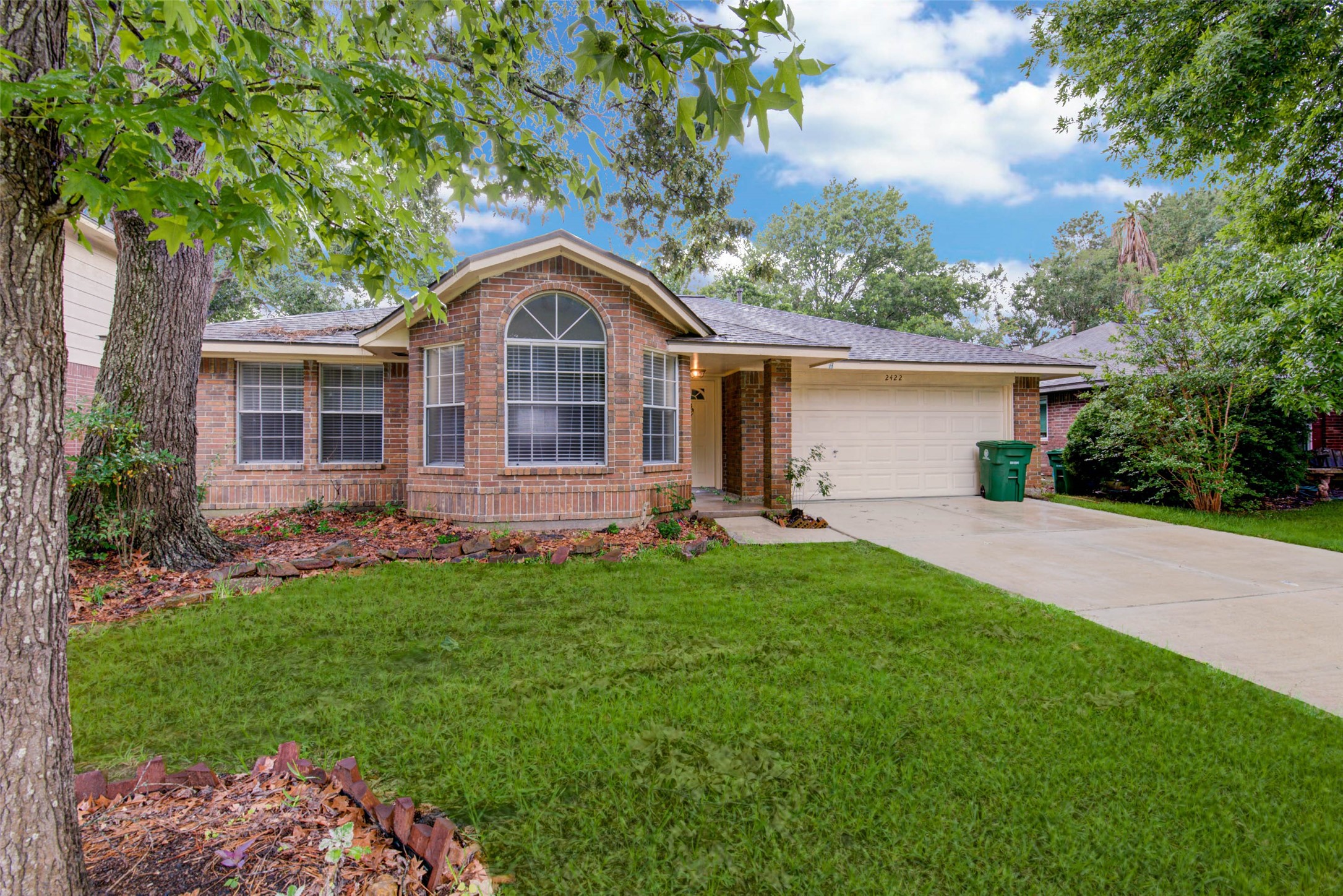 2422 Pine Cone Drive Property Photo 5