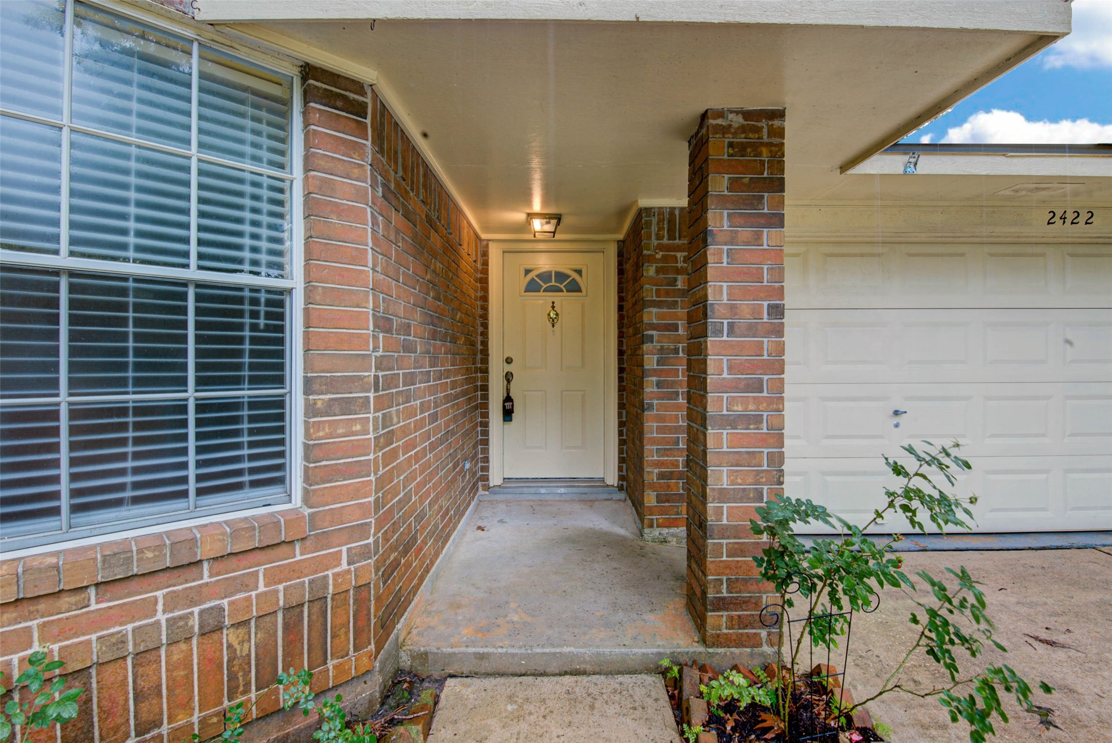 2422 Pine Cone Drive Property Photo 6