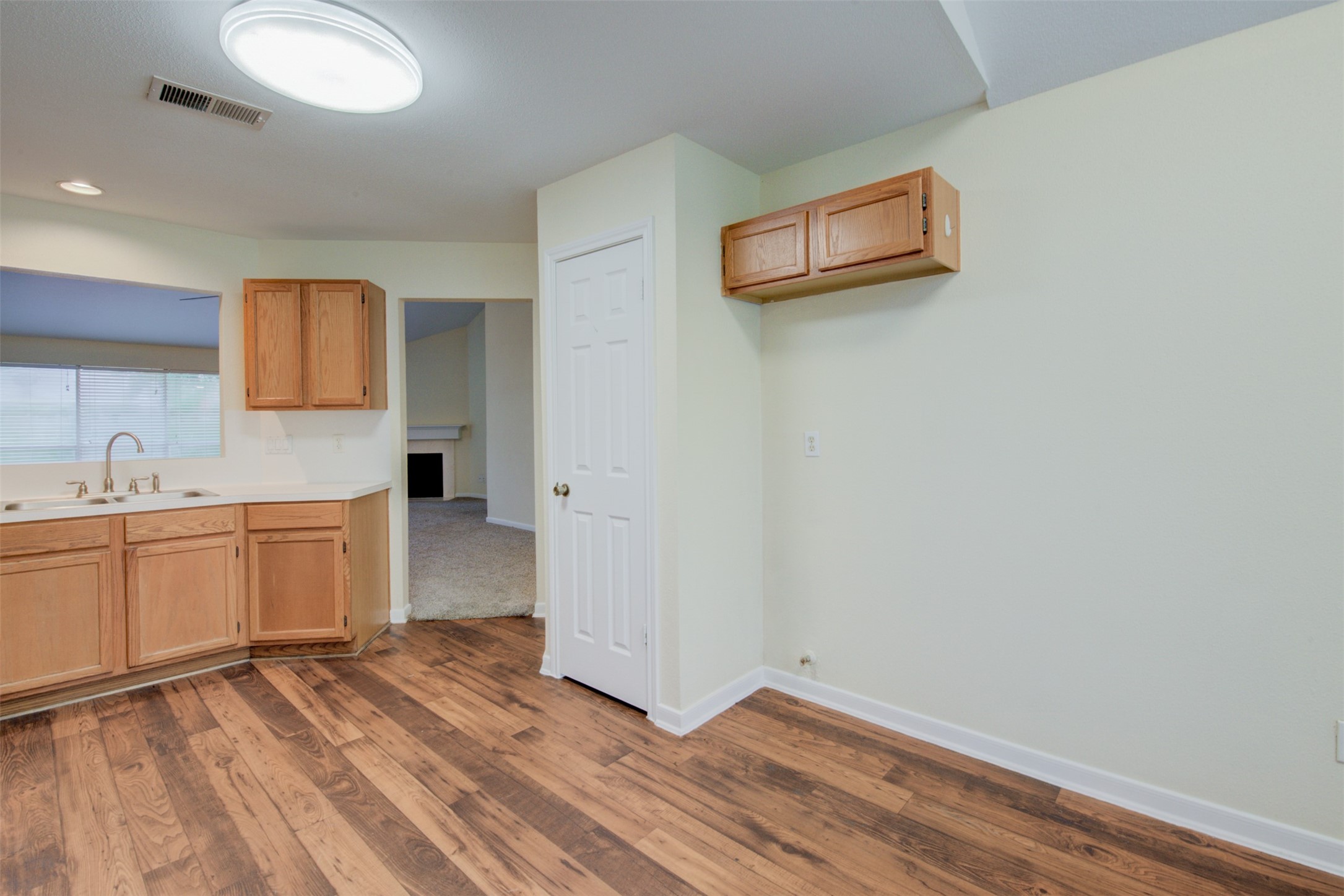 2422 Pine Cone Drive Property Photo 13