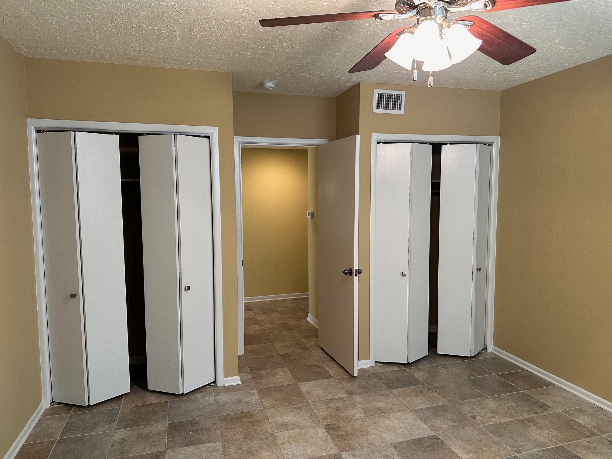 5214 Memorial Drive Property Photo 14