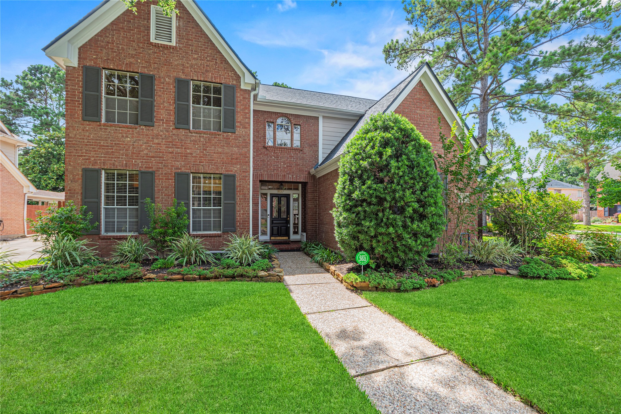 5127 Heathfield Court Property Photo 13