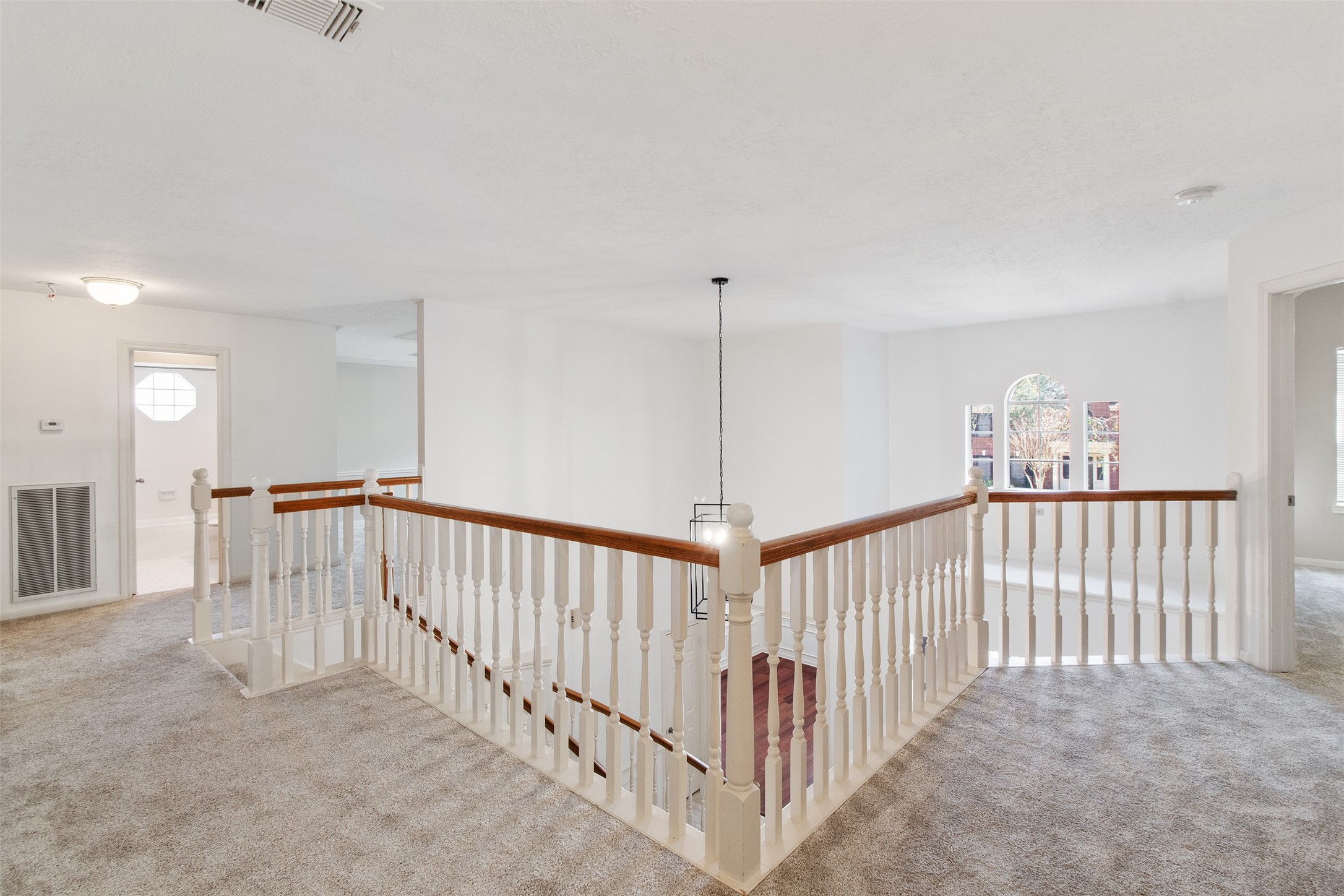 5127 Heathfield Court Property Photo 19