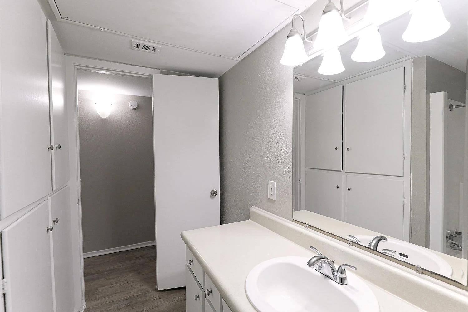 8100 N N Mopac Expressway 03-111 Property Photo 12