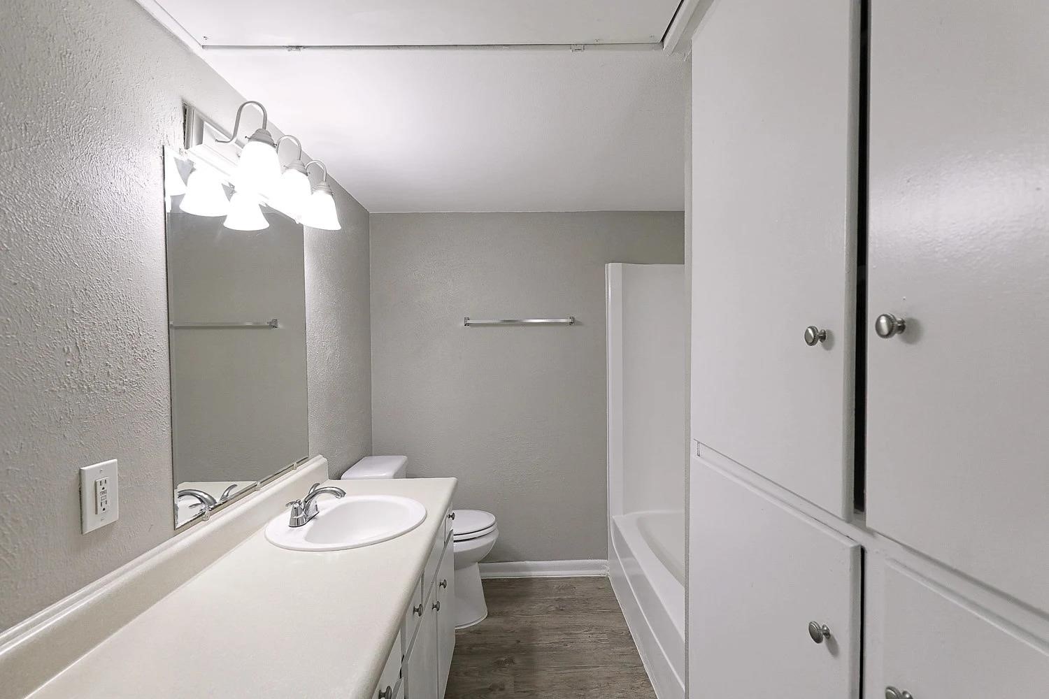 8100 N N Mopac Expressway 03-111 Property Photo 14