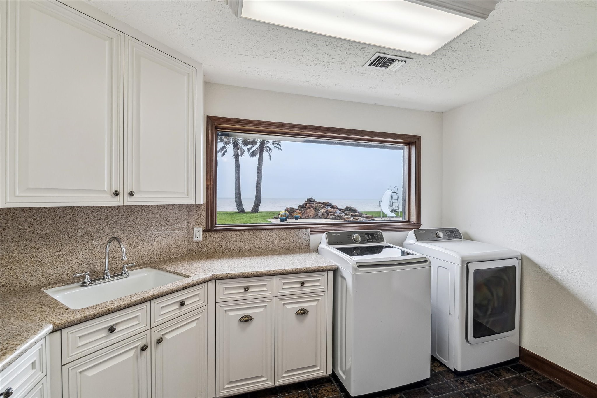 11212 Cedar Gully Road Property Photo 28