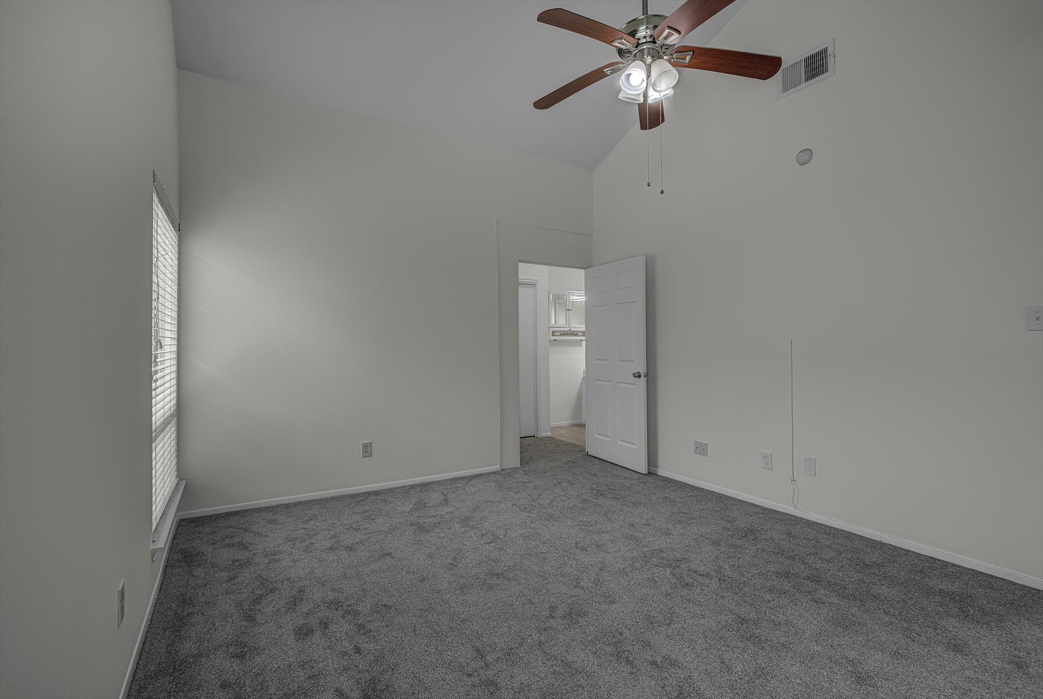 13975 Hollowgreen Drive 1 Property Photo 13