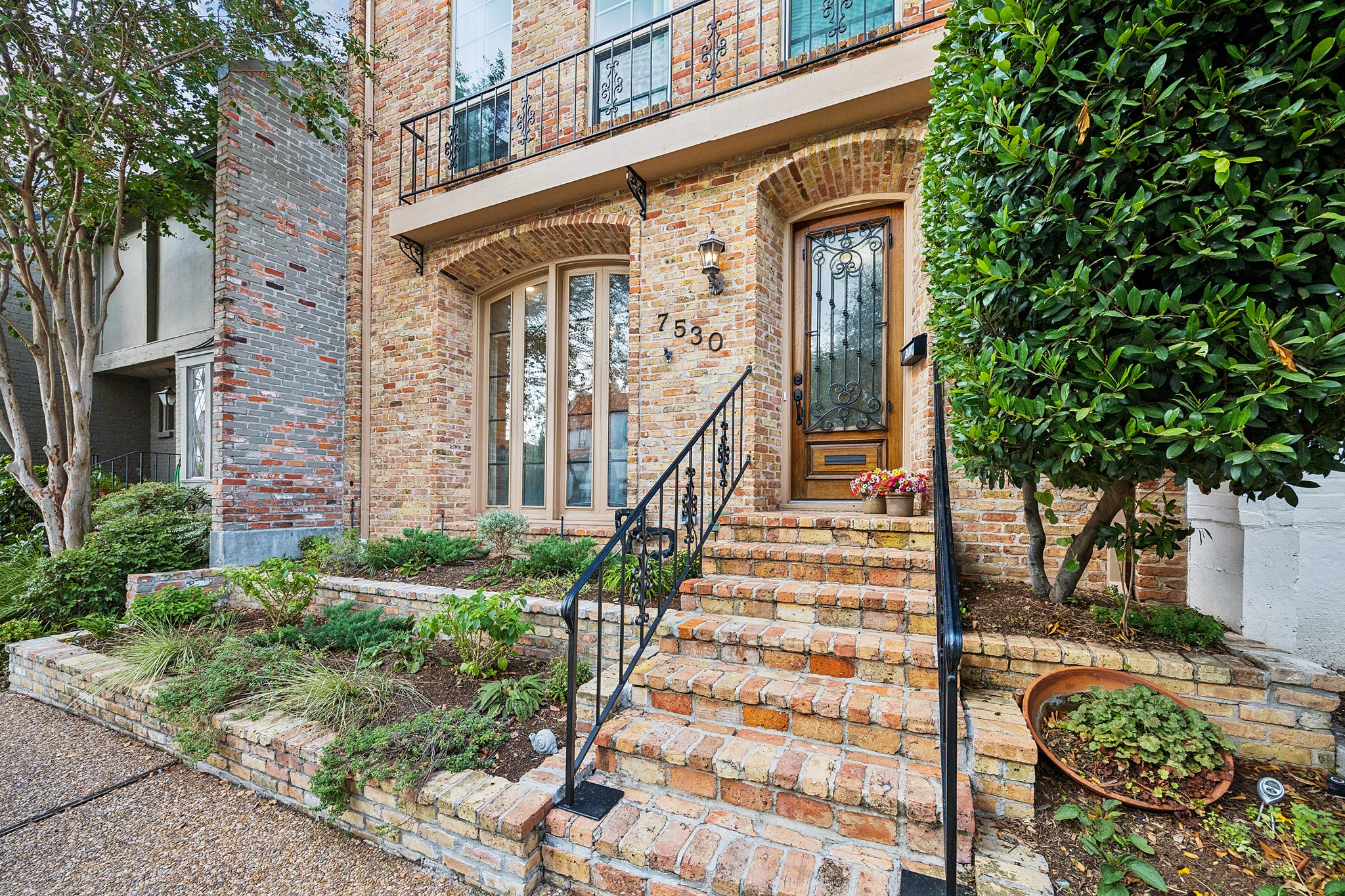 7530 Del Monte Drive Property Photo 1