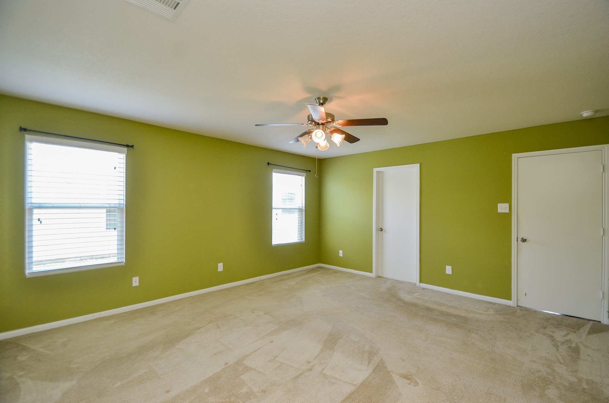 12506 Greencanyon Drive Property Photo 10