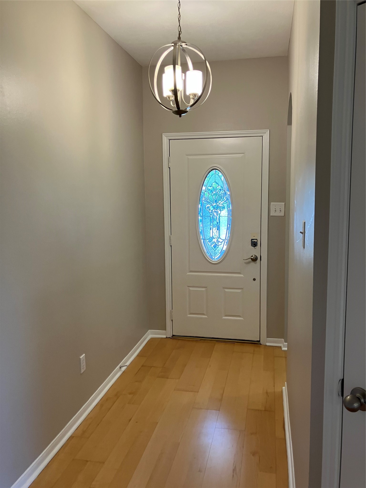 1827 Oak Ridge Drive Property Photo 2