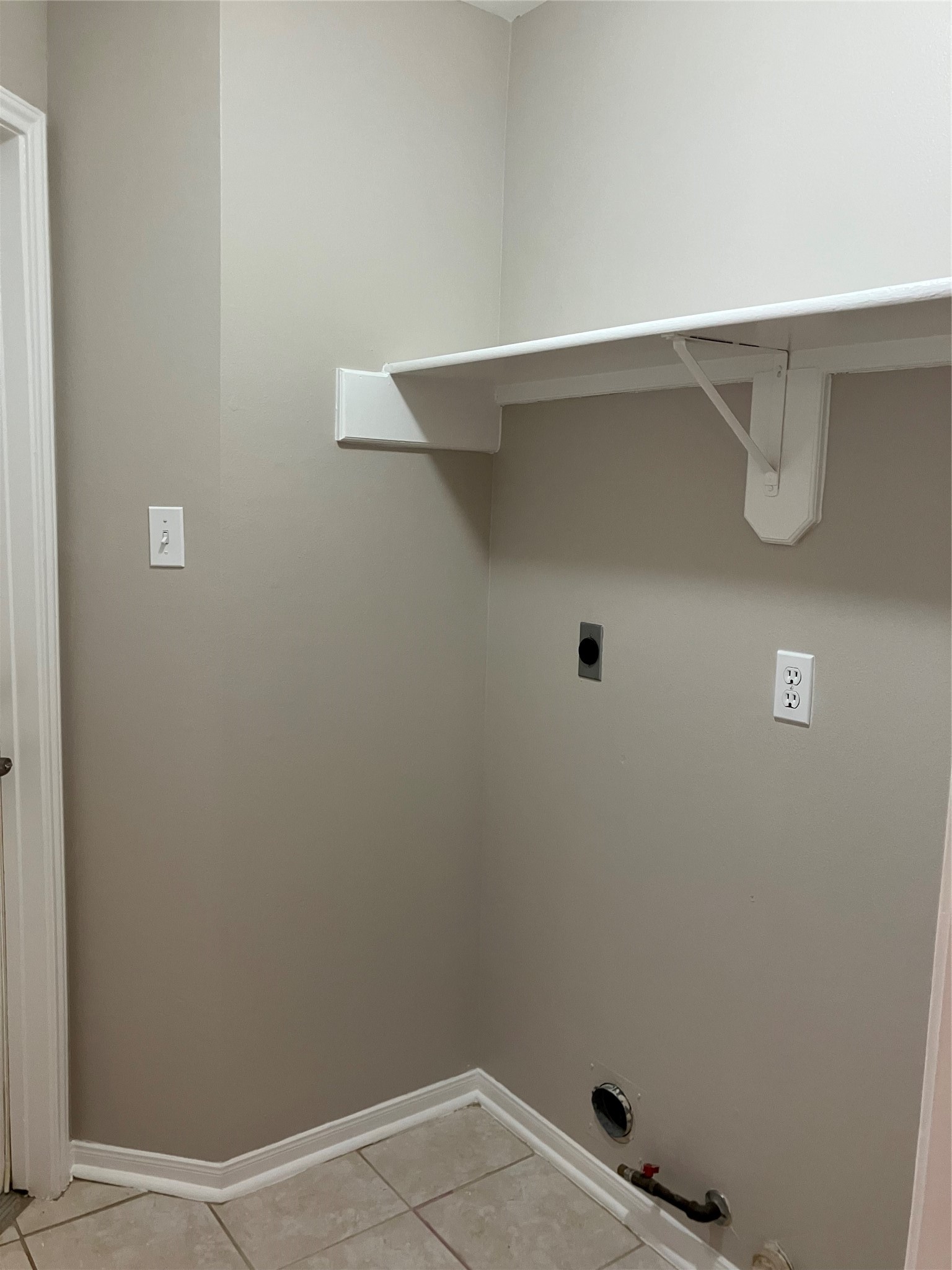 1827 Oak Ridge Drive Property Photo 12