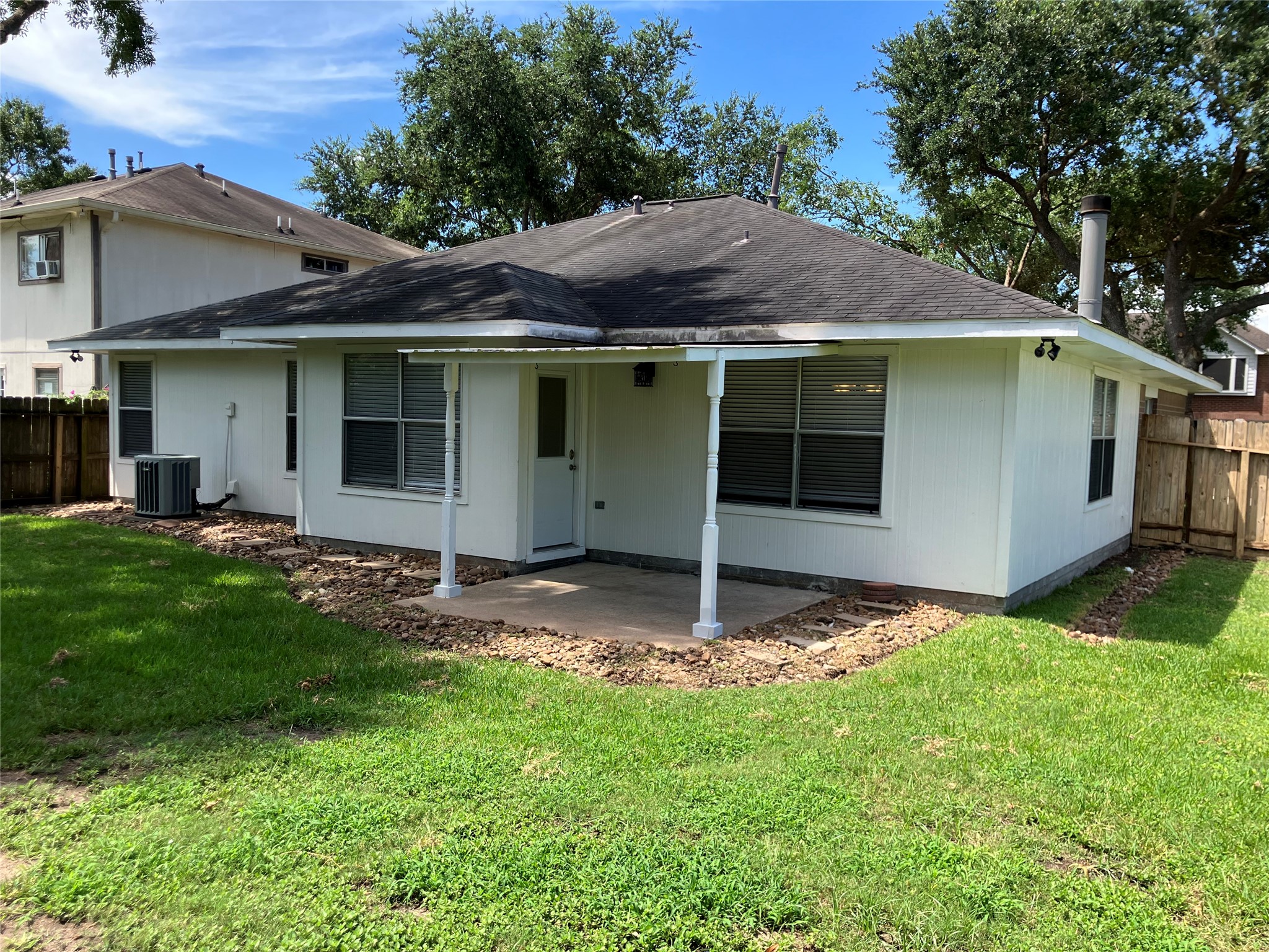 1827 Oak Ridge Drive Property Photo 18