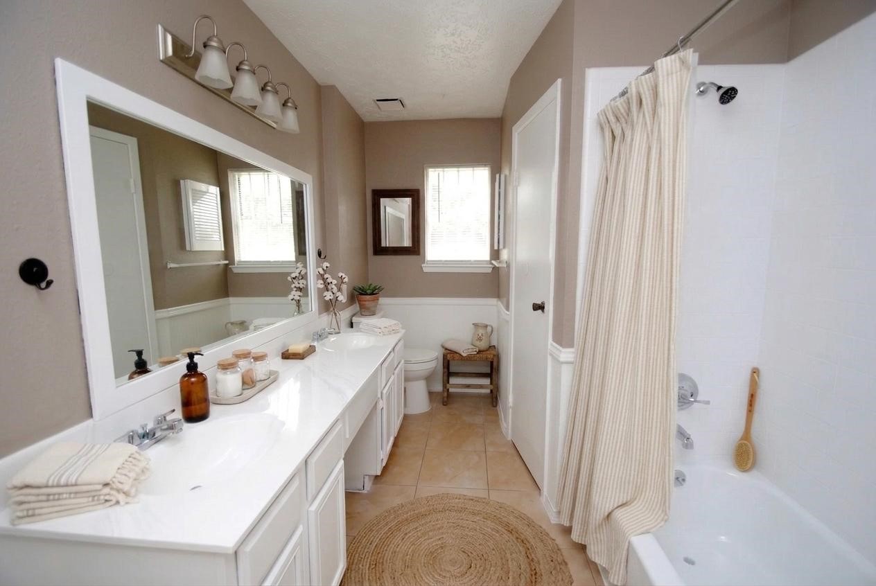 11005 Tobasa Court Property Photo 11