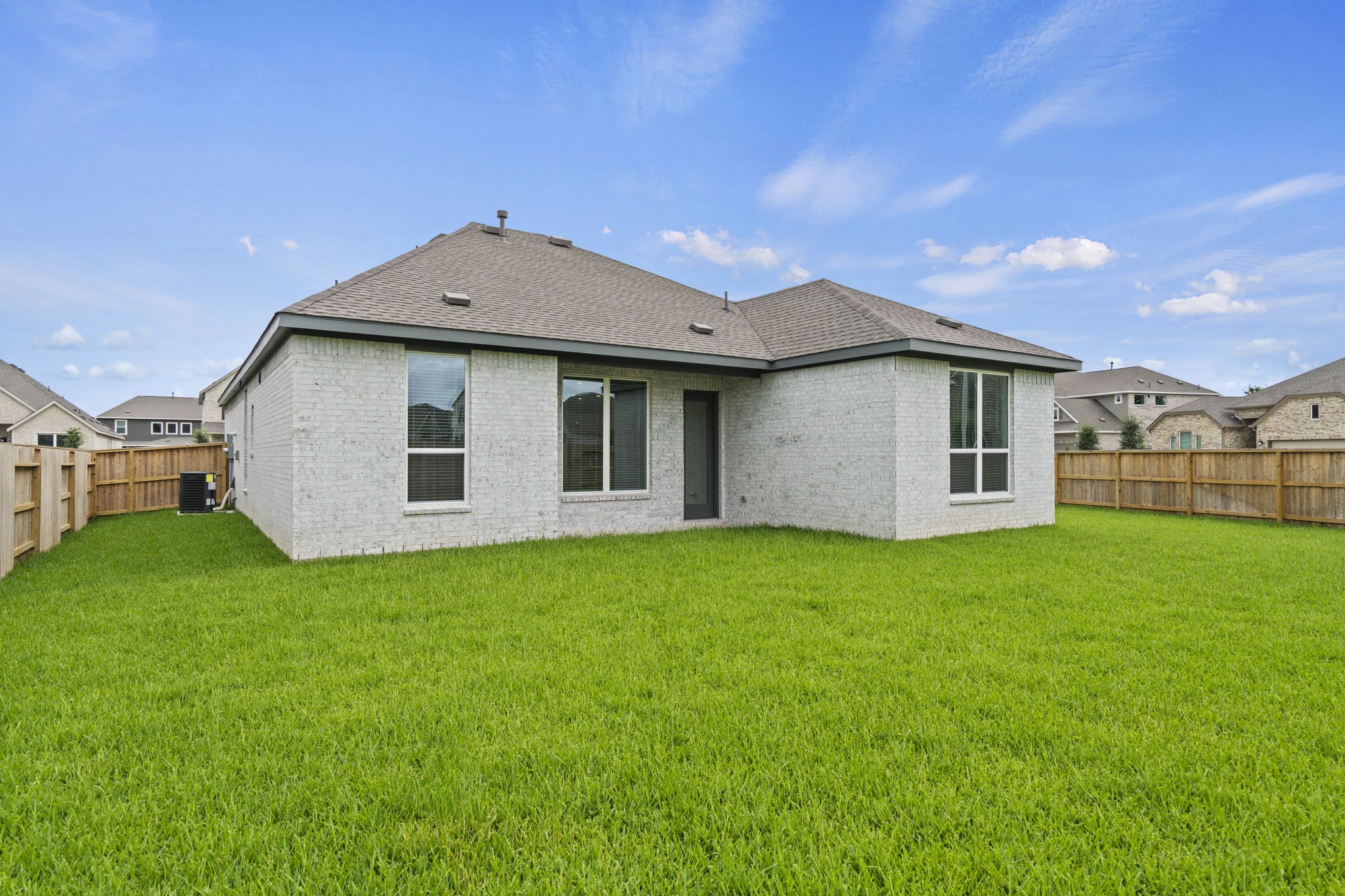 2720 Grove Crest Drive Property Photo 29