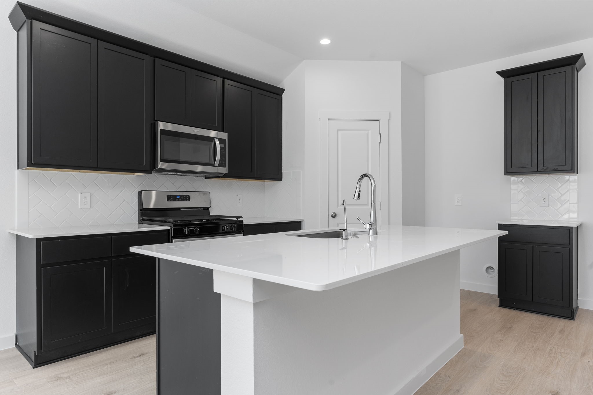 1714 Stelvio Pass Drive Property Photo 16