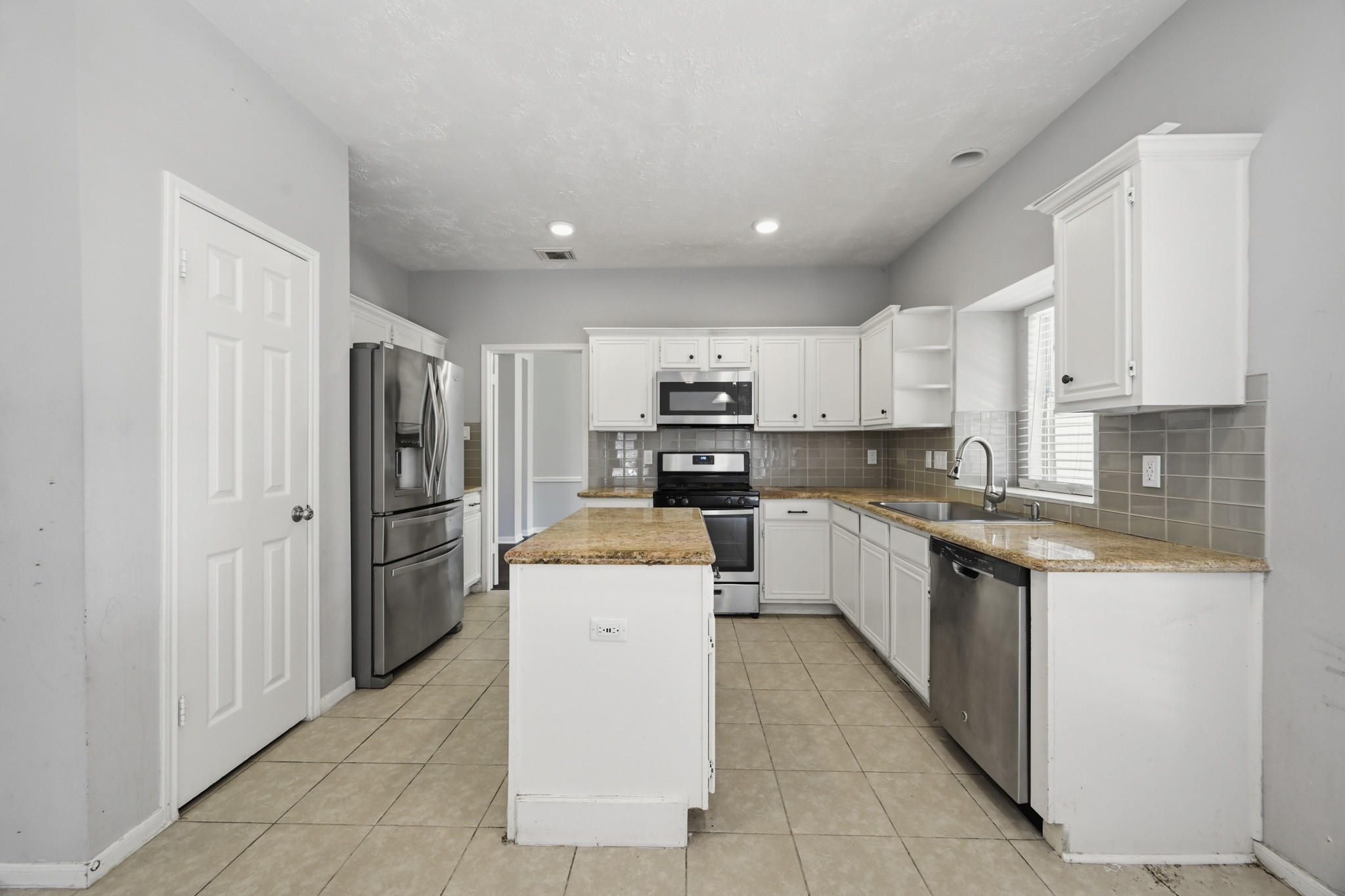 12815 Laleu Lane Property Photo 7