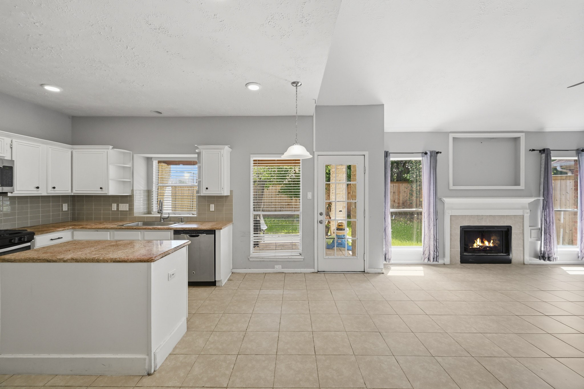 12815 Laleu Lane Property Photo 8