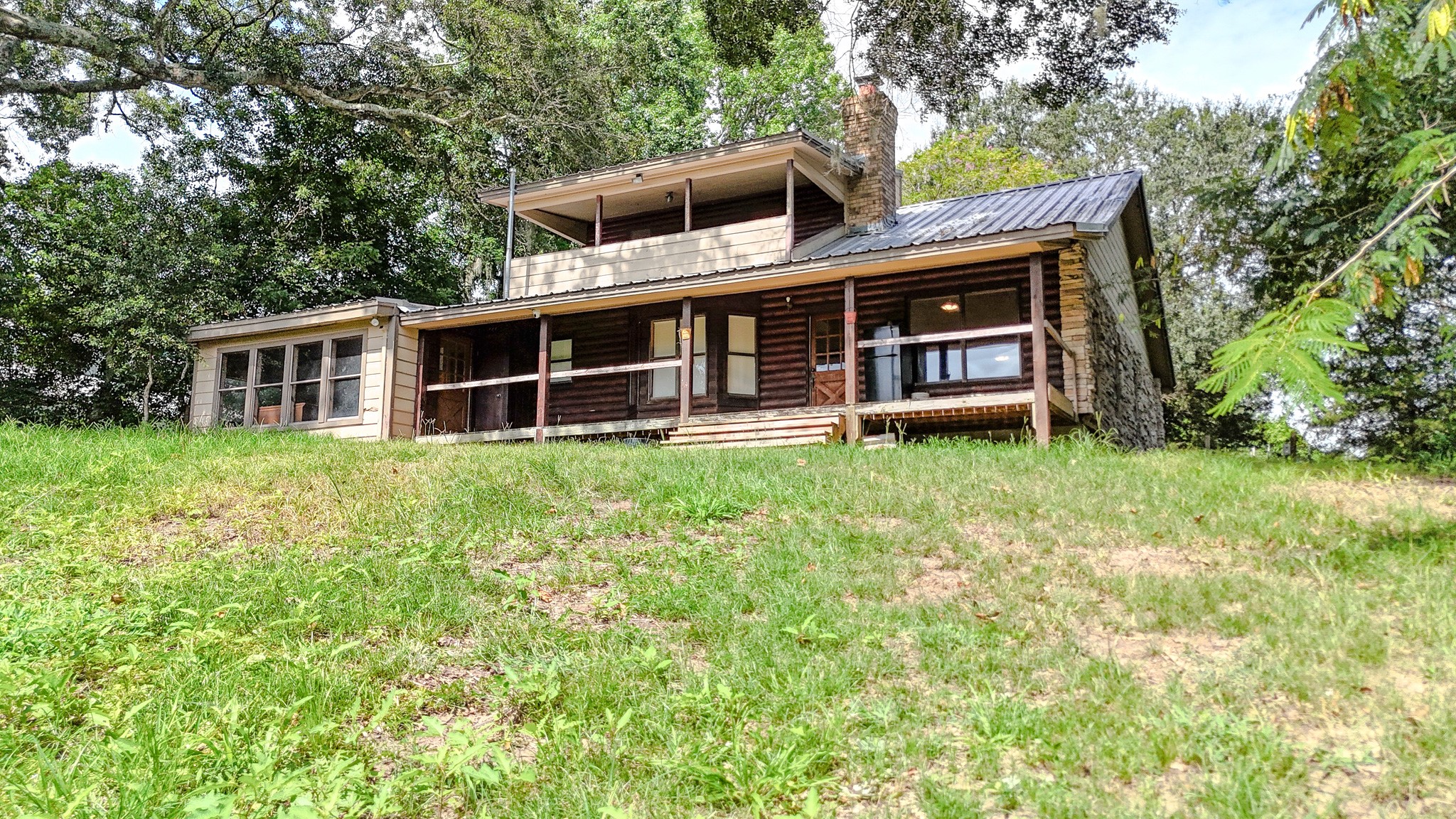 605 Clayton Street Property Photo 5