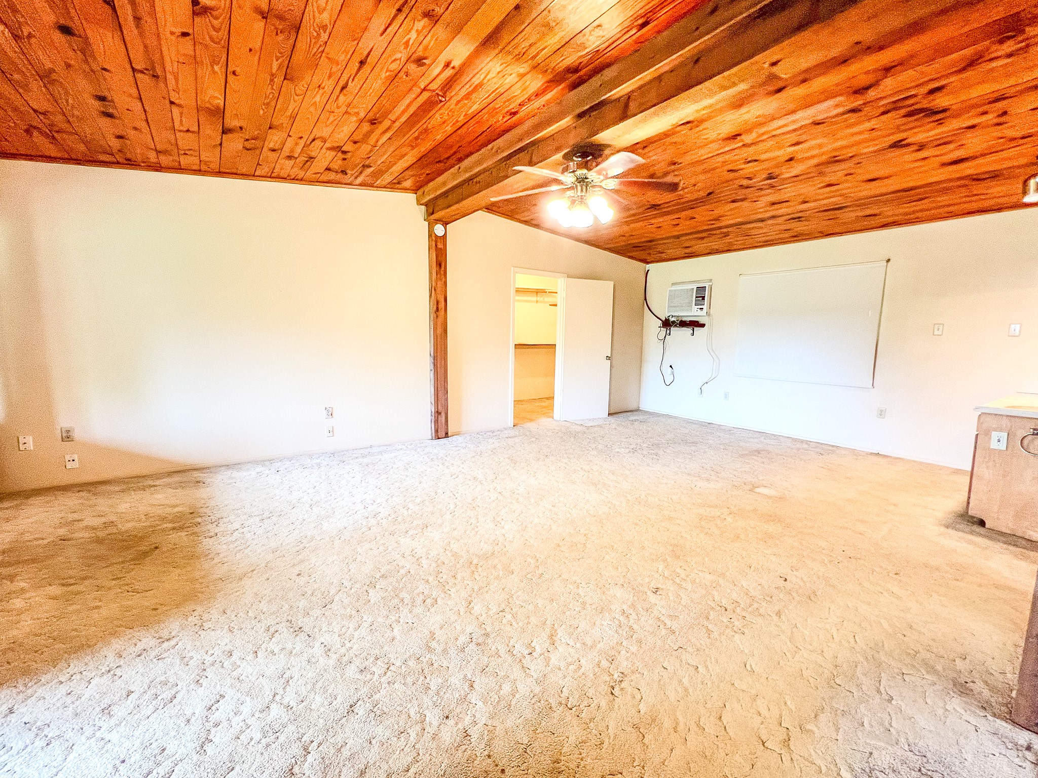605 Clayton Street Property Photo 23