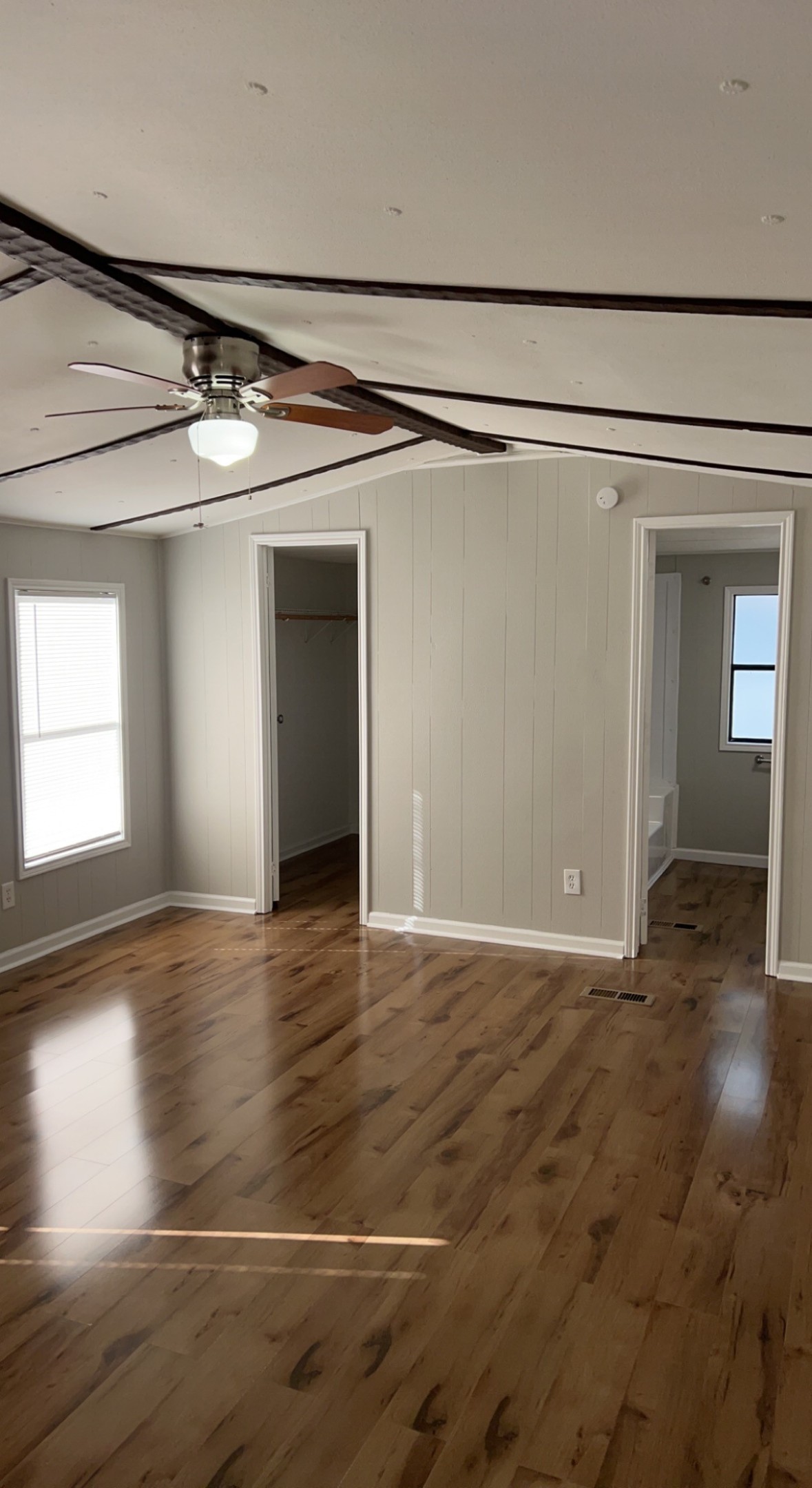 213 Orange St Property Photo 3