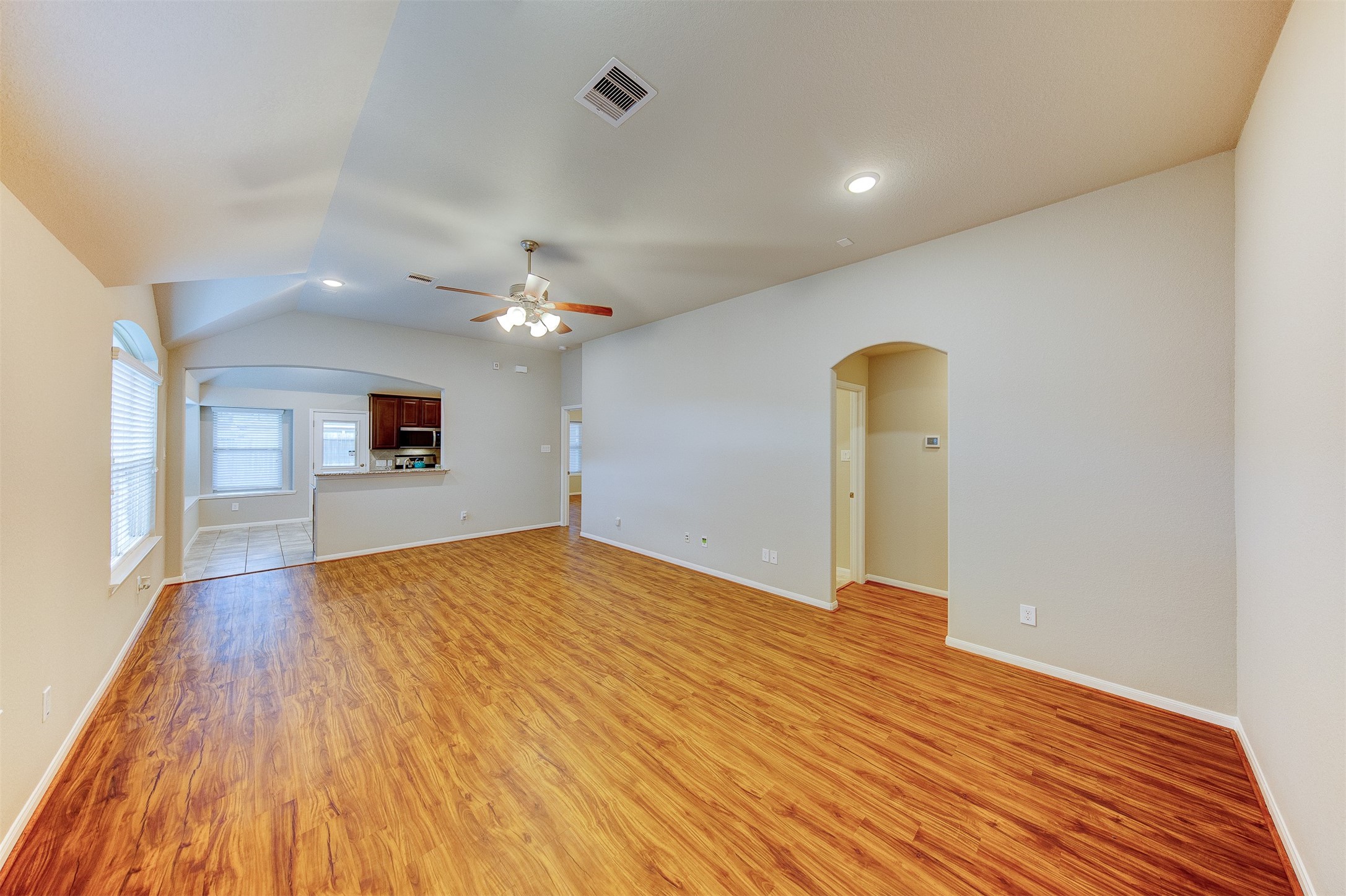 5227 Bay Lane Property Photo 7