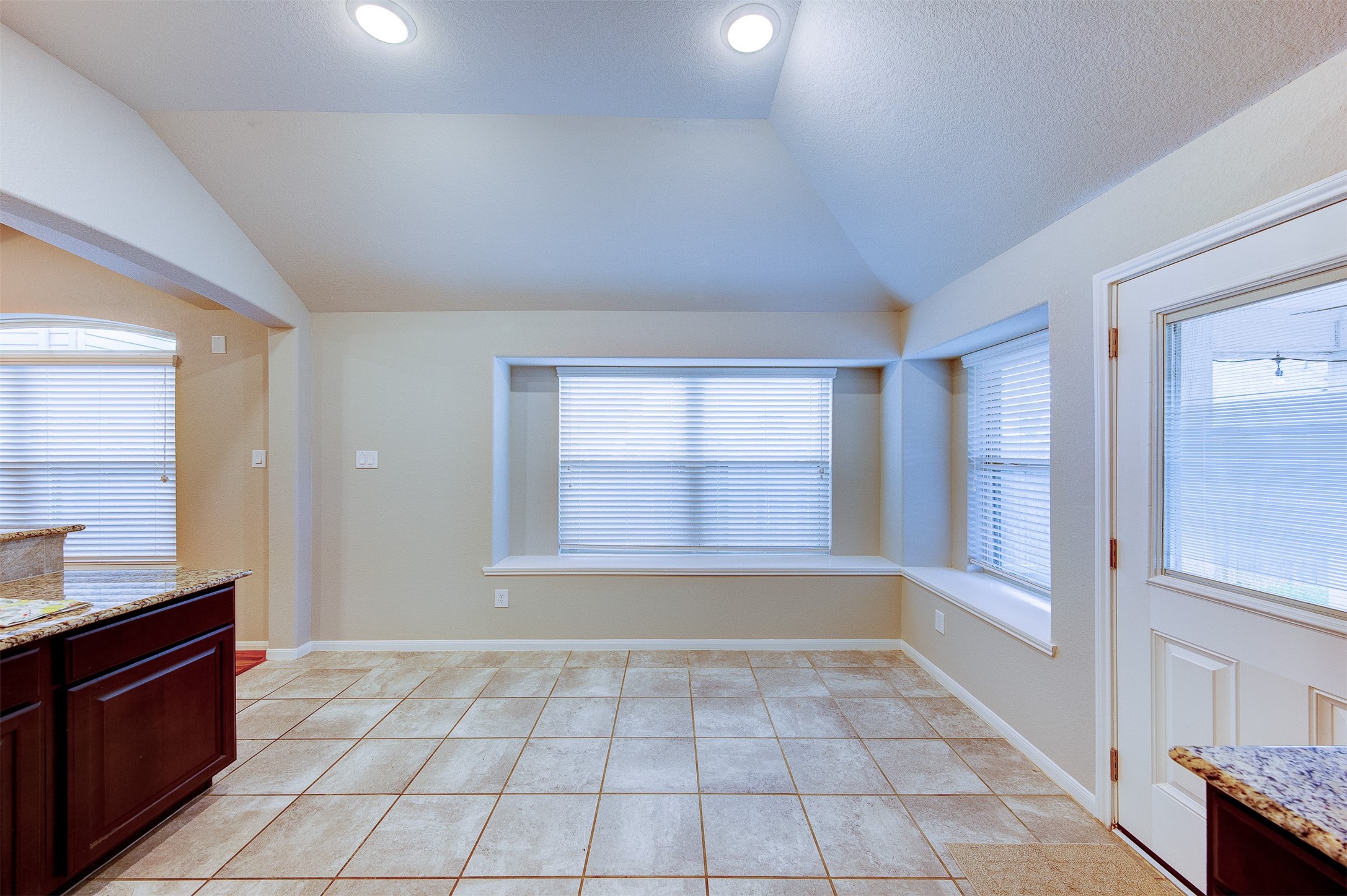 5227 Bay Lane Property Photo 17