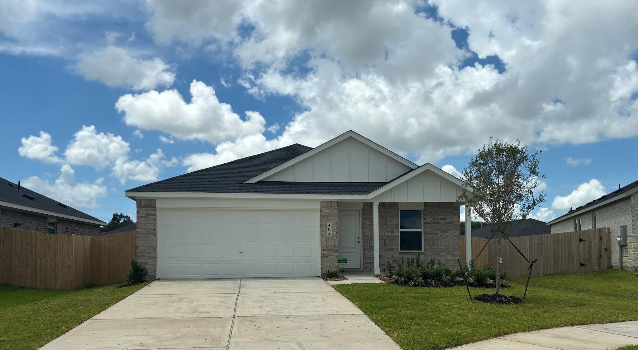 402 Emma Street, Angleton TX 77515 Property Photo 1