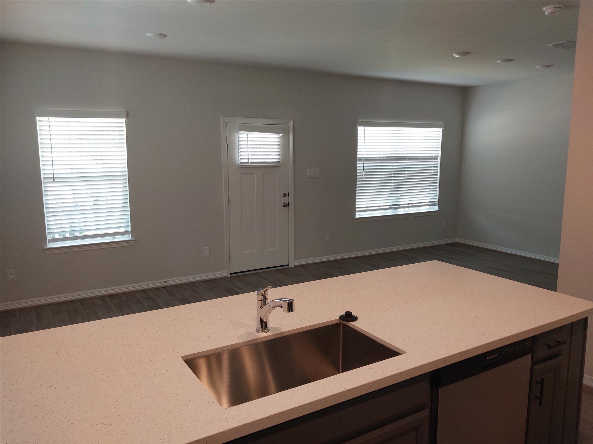 6422 Dumble Street Property Photo 6