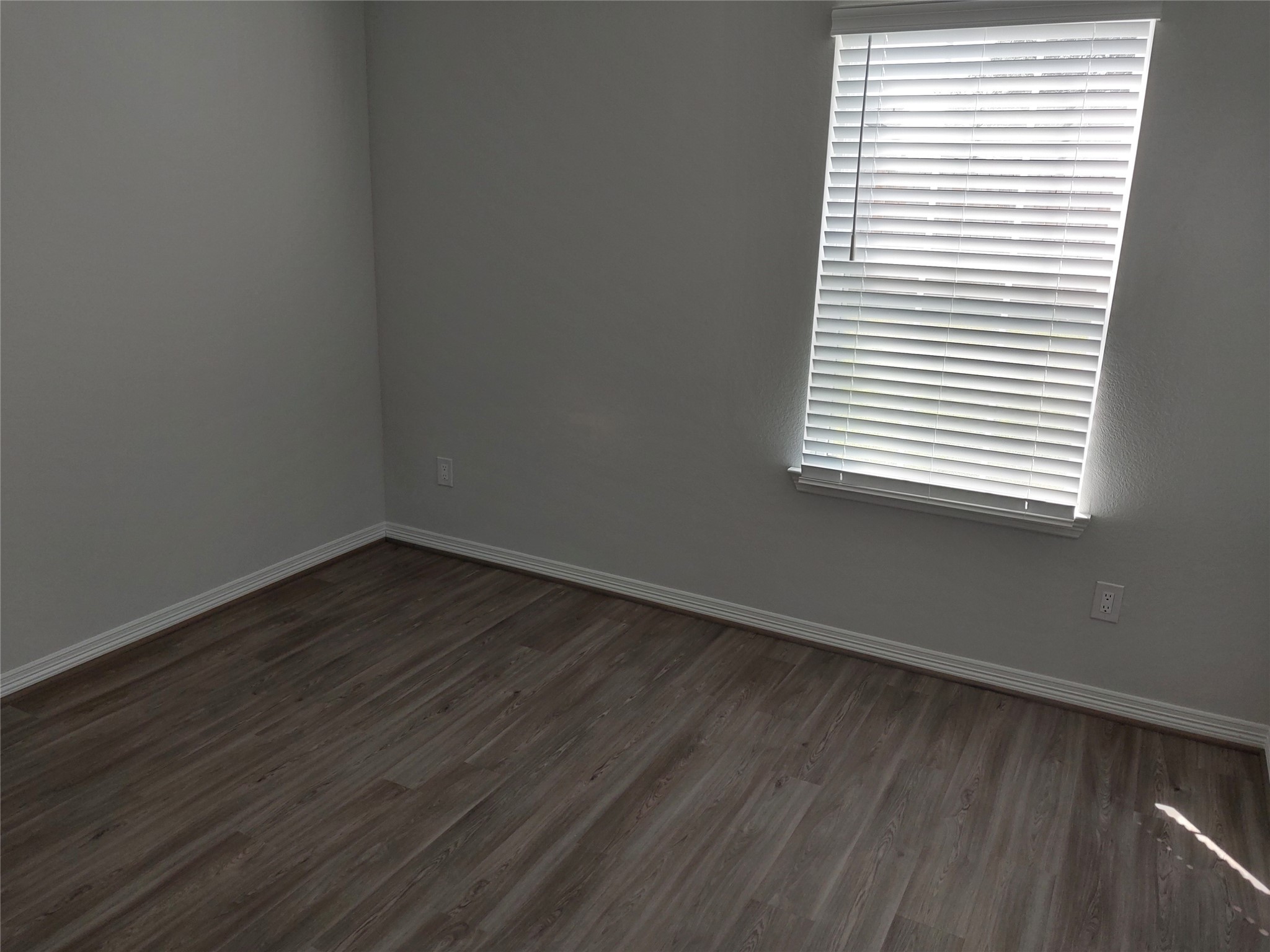 6422 Dumble Street Property Photo 12