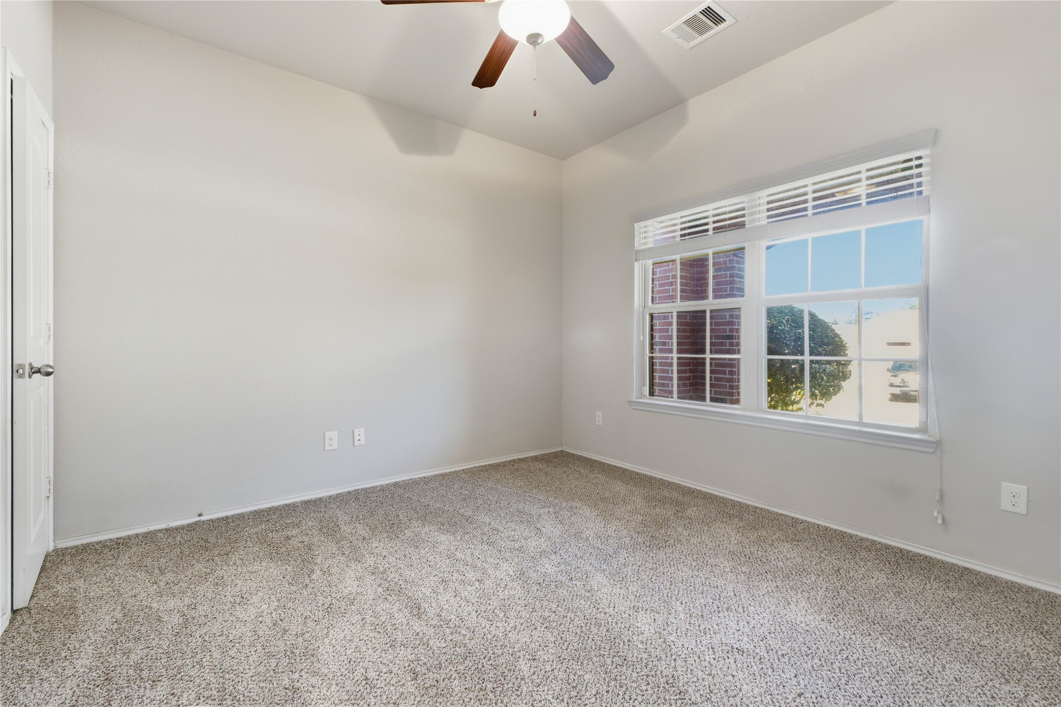 14005 Silver Falls Court Property Photo 6
