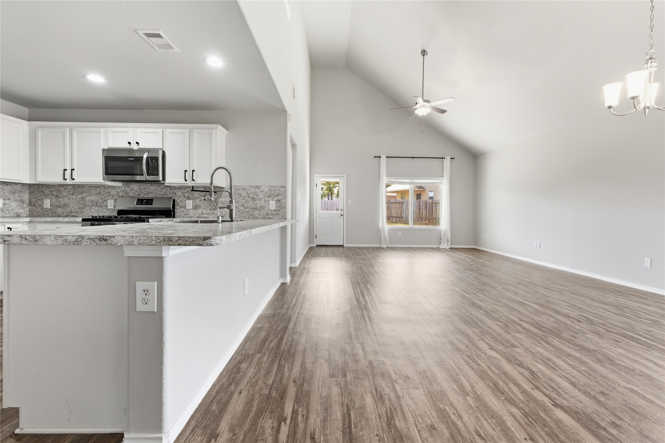 14005 Silver Falls Court Property Photo 8