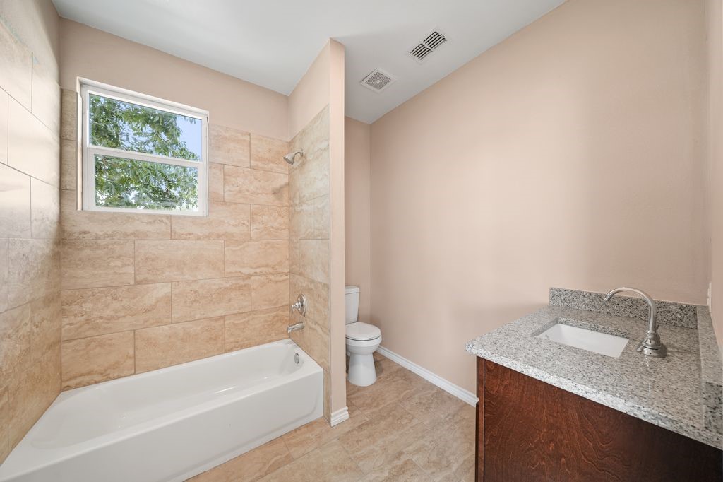 2286 Bois D Arcade Property Photo 9