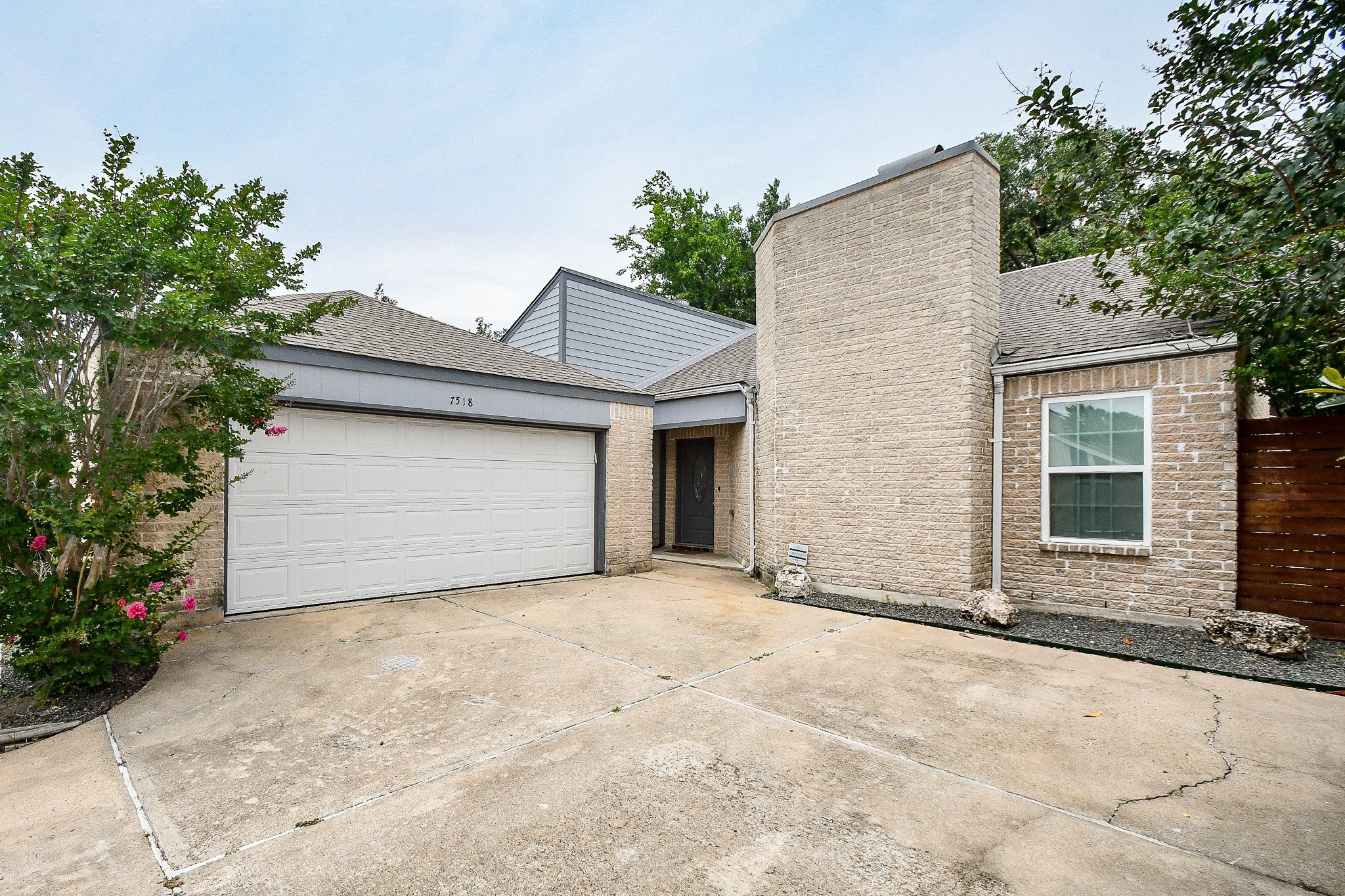 7518 Teal Run Drive Property Photo 2