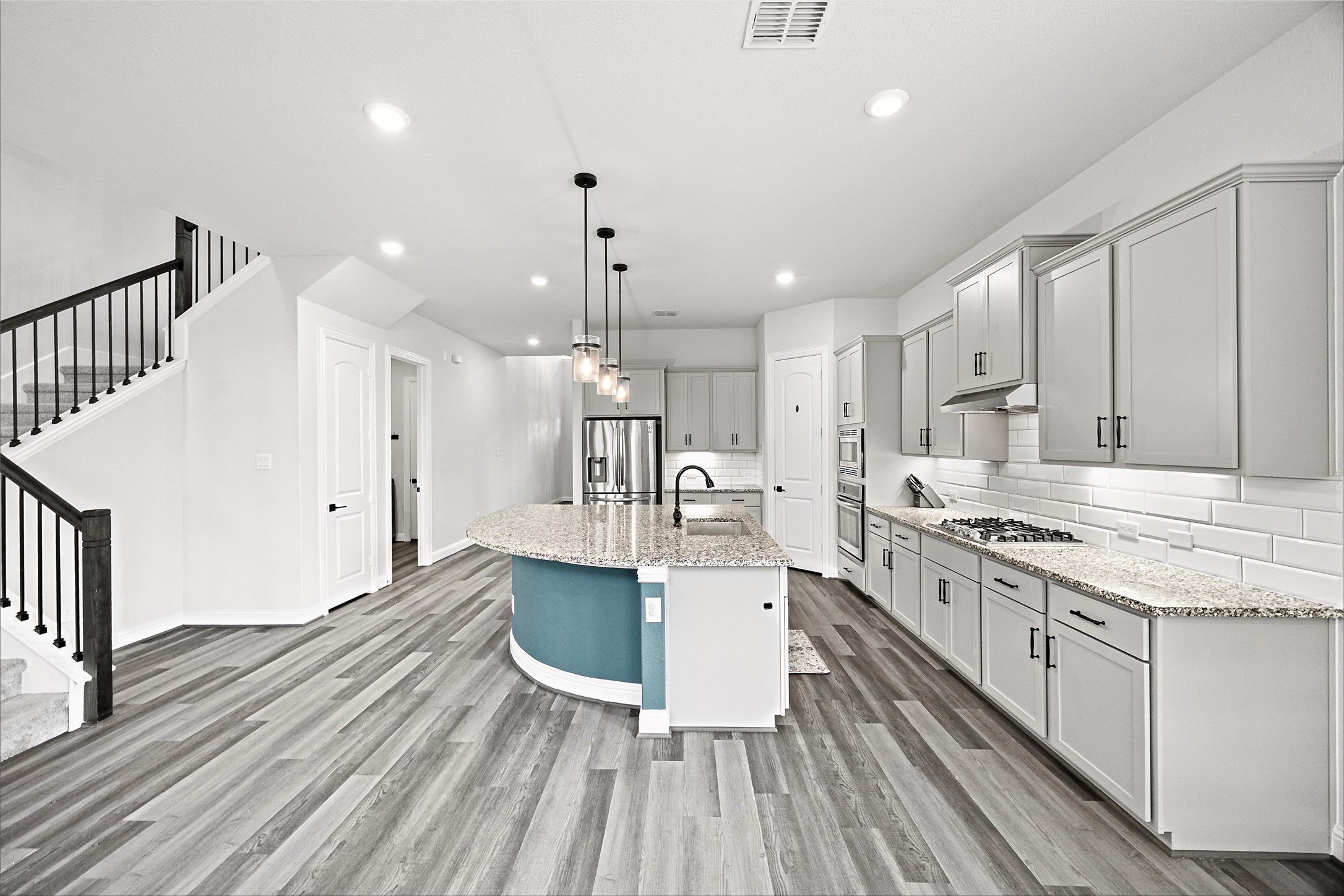 20819 Magical Merlin Way Property Photo 12