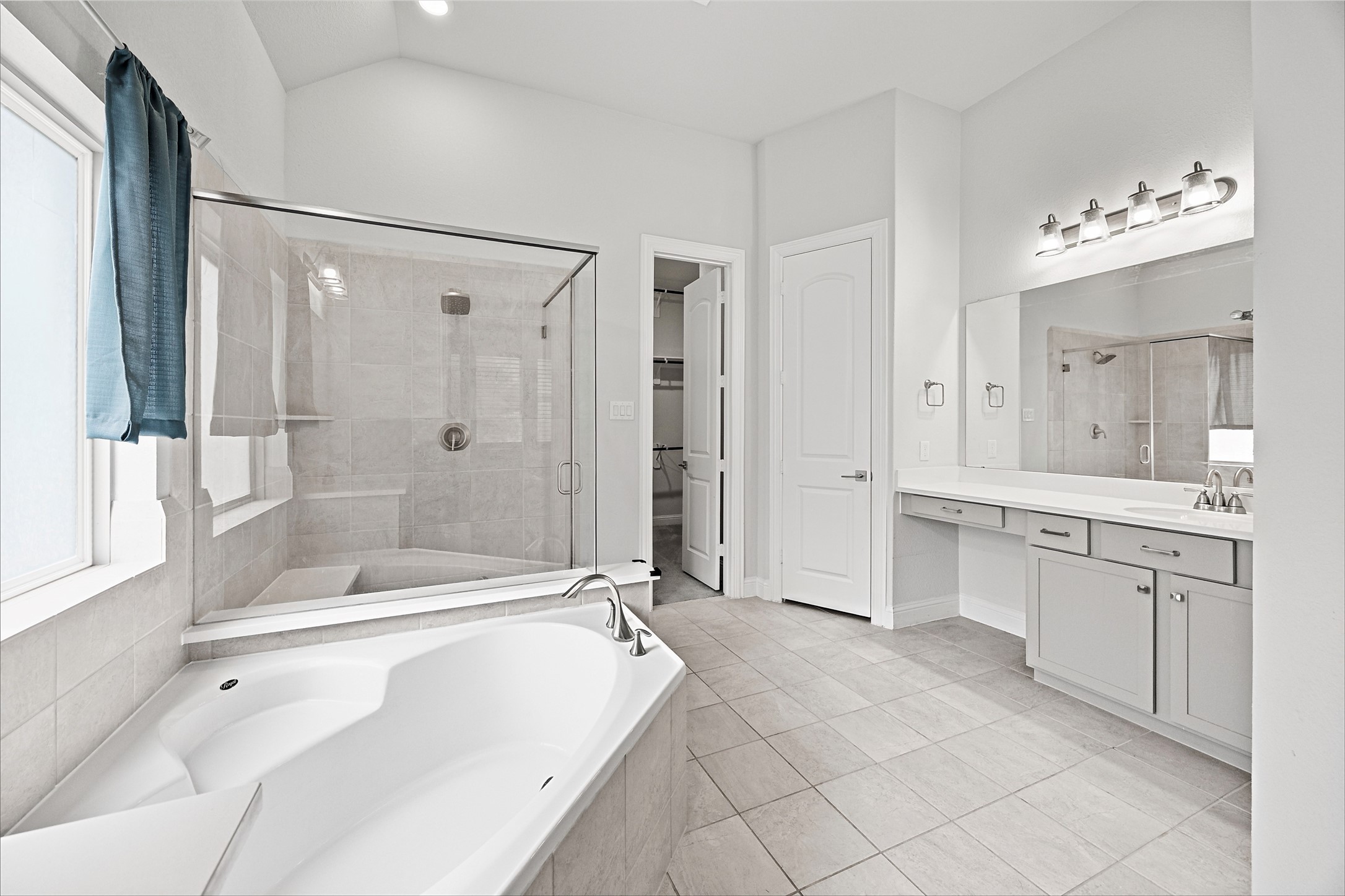 20819 Magical Merlin Way Property Photo 18