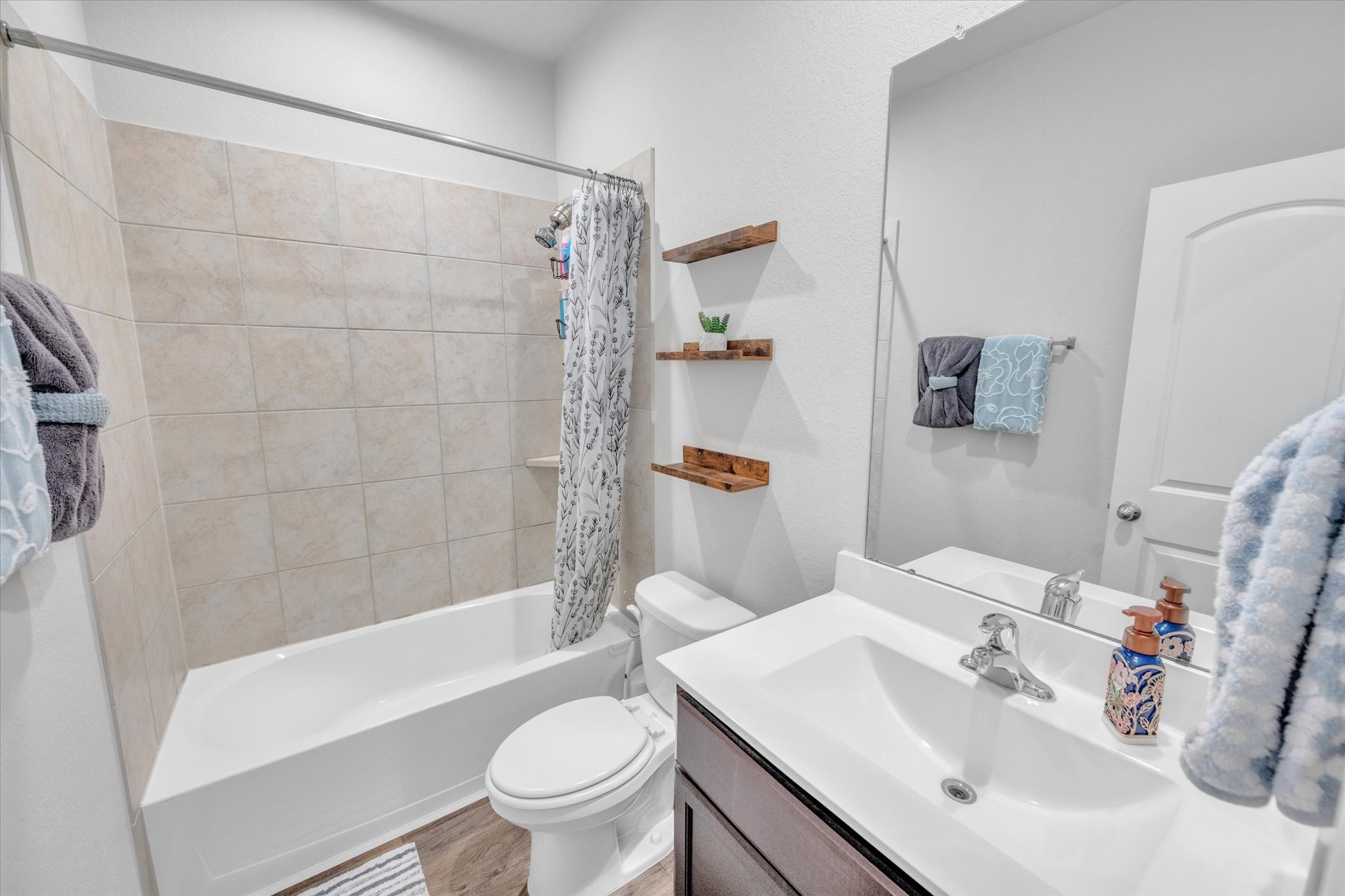 11739 Bari Reef Lane Property Photo 9