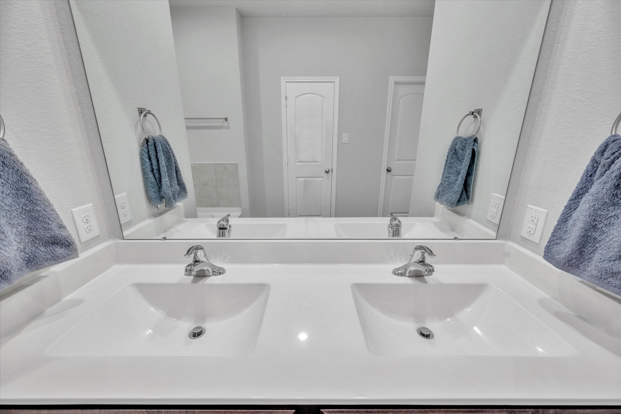 11739 Bari Reef Lane Property Photo 37